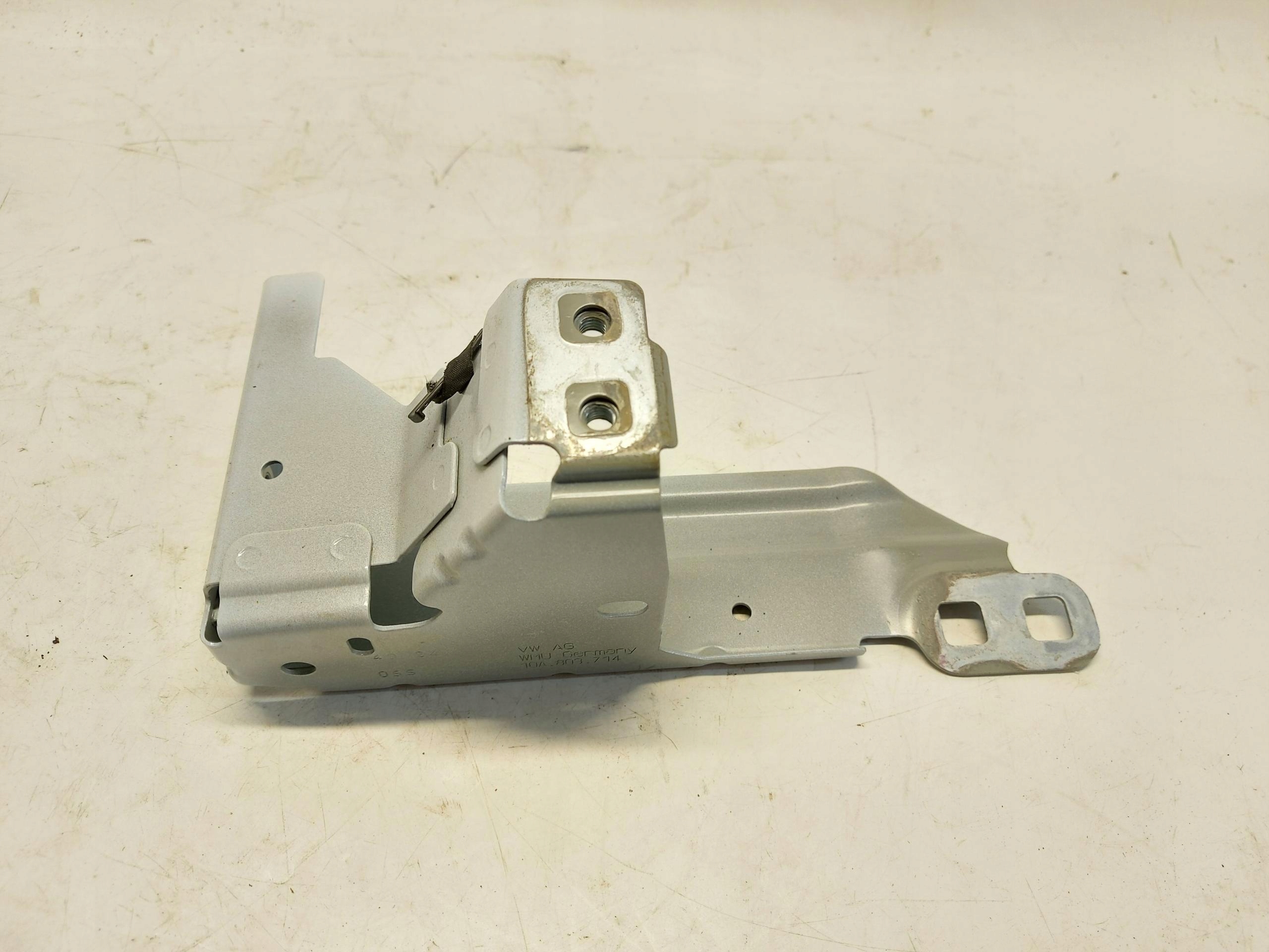 Ford Explorer Capri VII R2KB console holder front right 10A803714