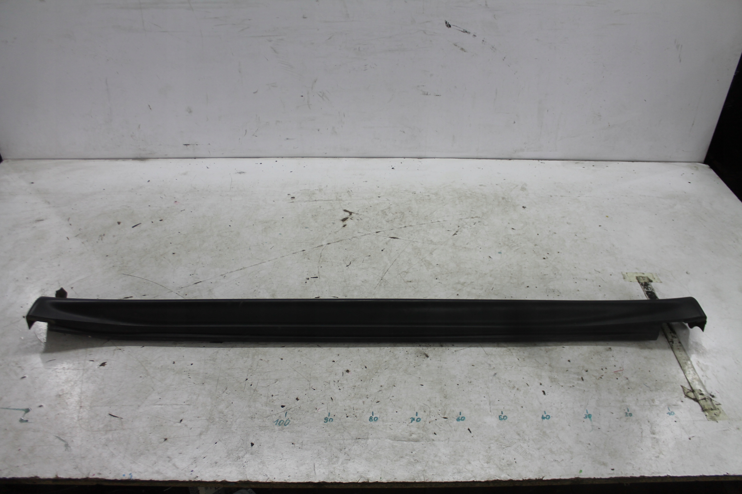 moulding cap threshold left JUKE F15 10-19