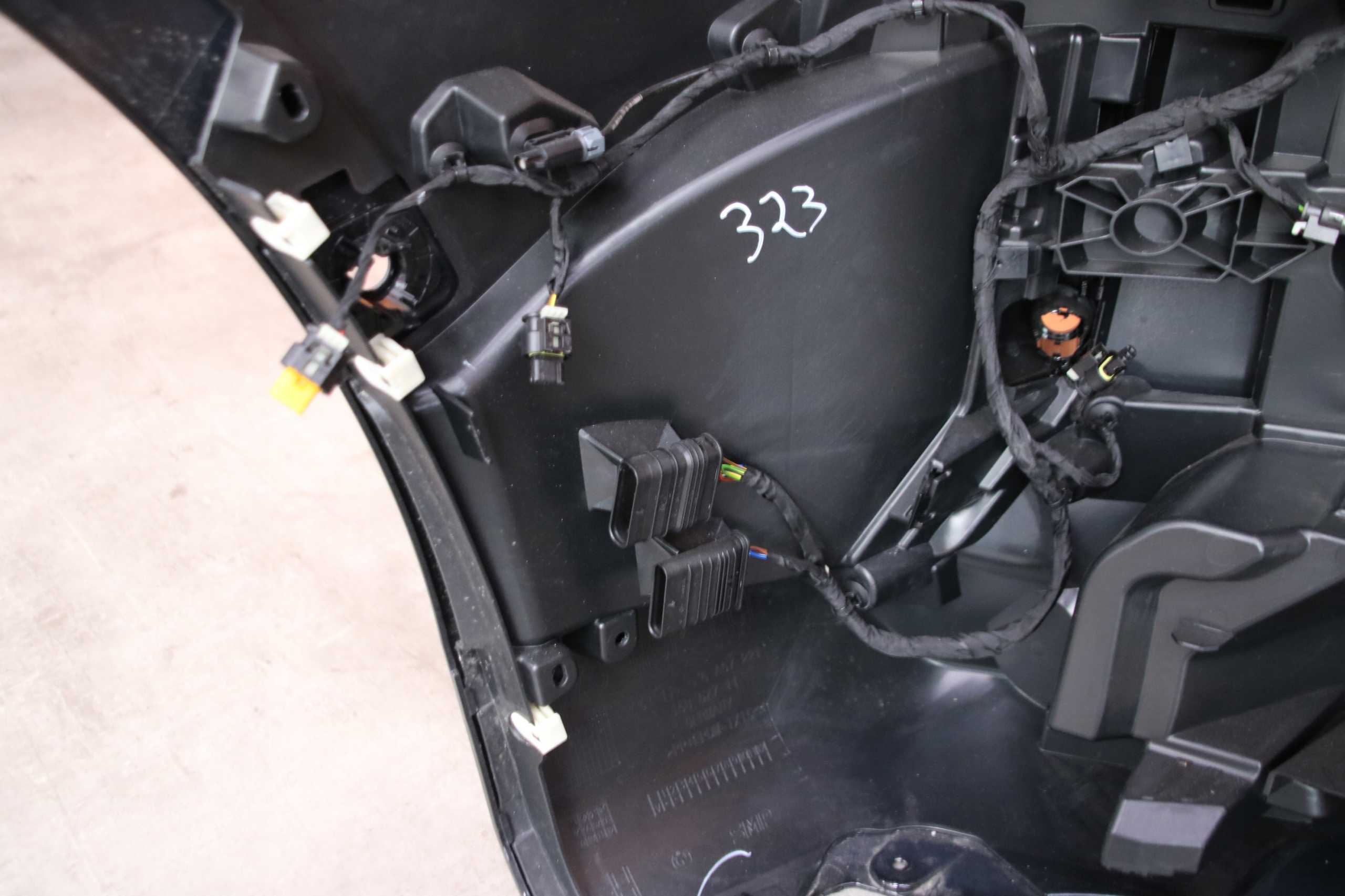 BMW 7 G70 i7 m-packet bumper front front 475 BLACK SAPPHIRE