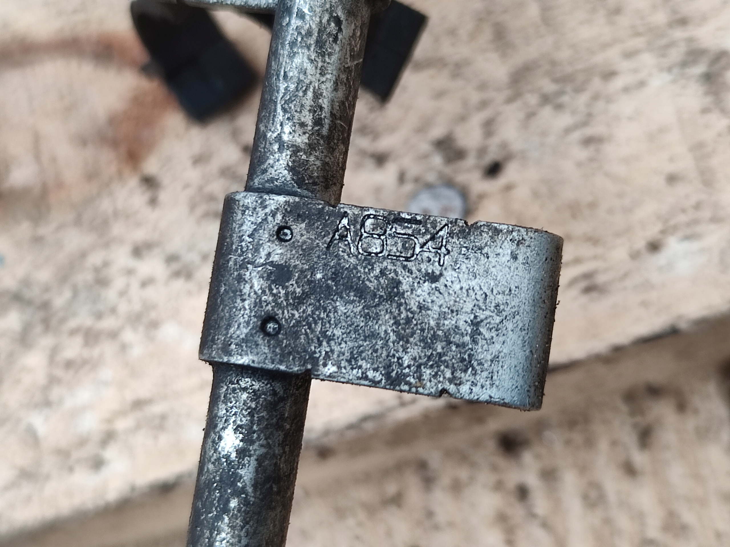trouba vedení vody Opel A854
