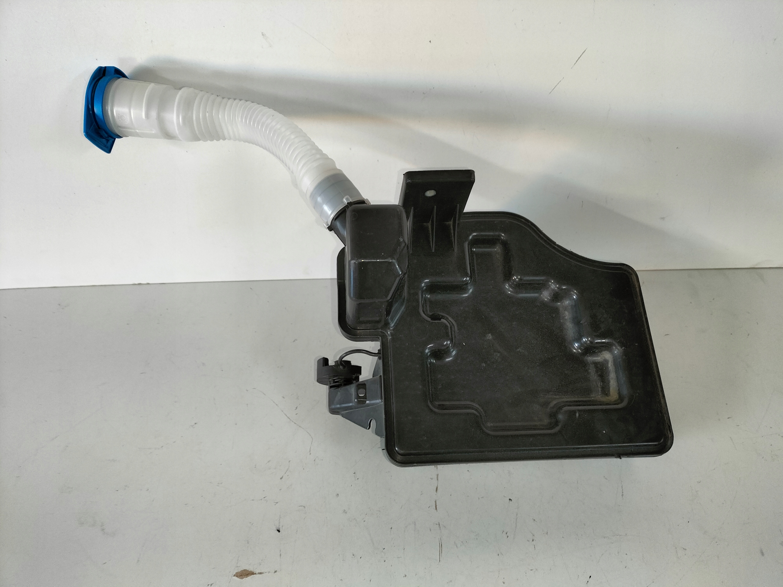 washer fluid tank SKODA FABIA III 14- POLO