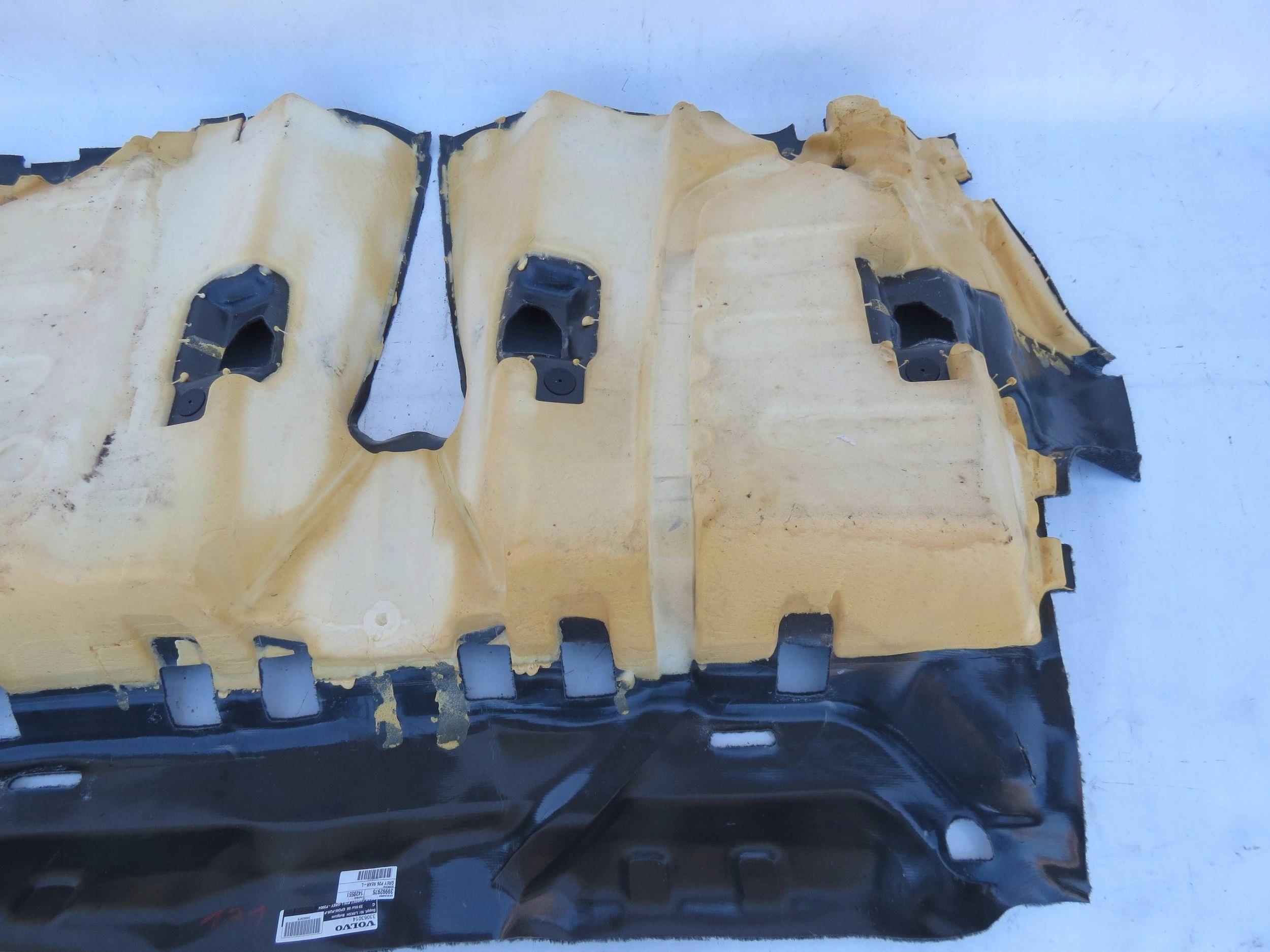 зад volvo XC70 II 2.4d 185KM 2000-2007r 33063014