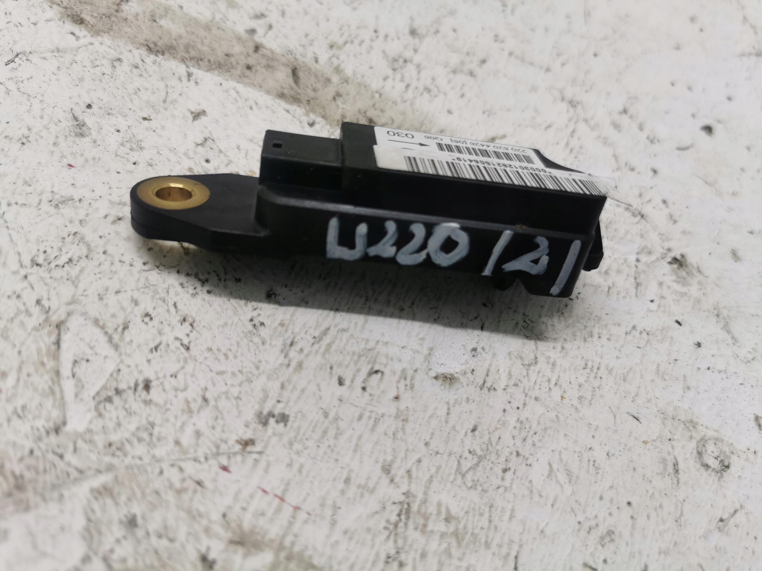 SENSOR de choc MERCEDES S-KLASA W220 2208204426