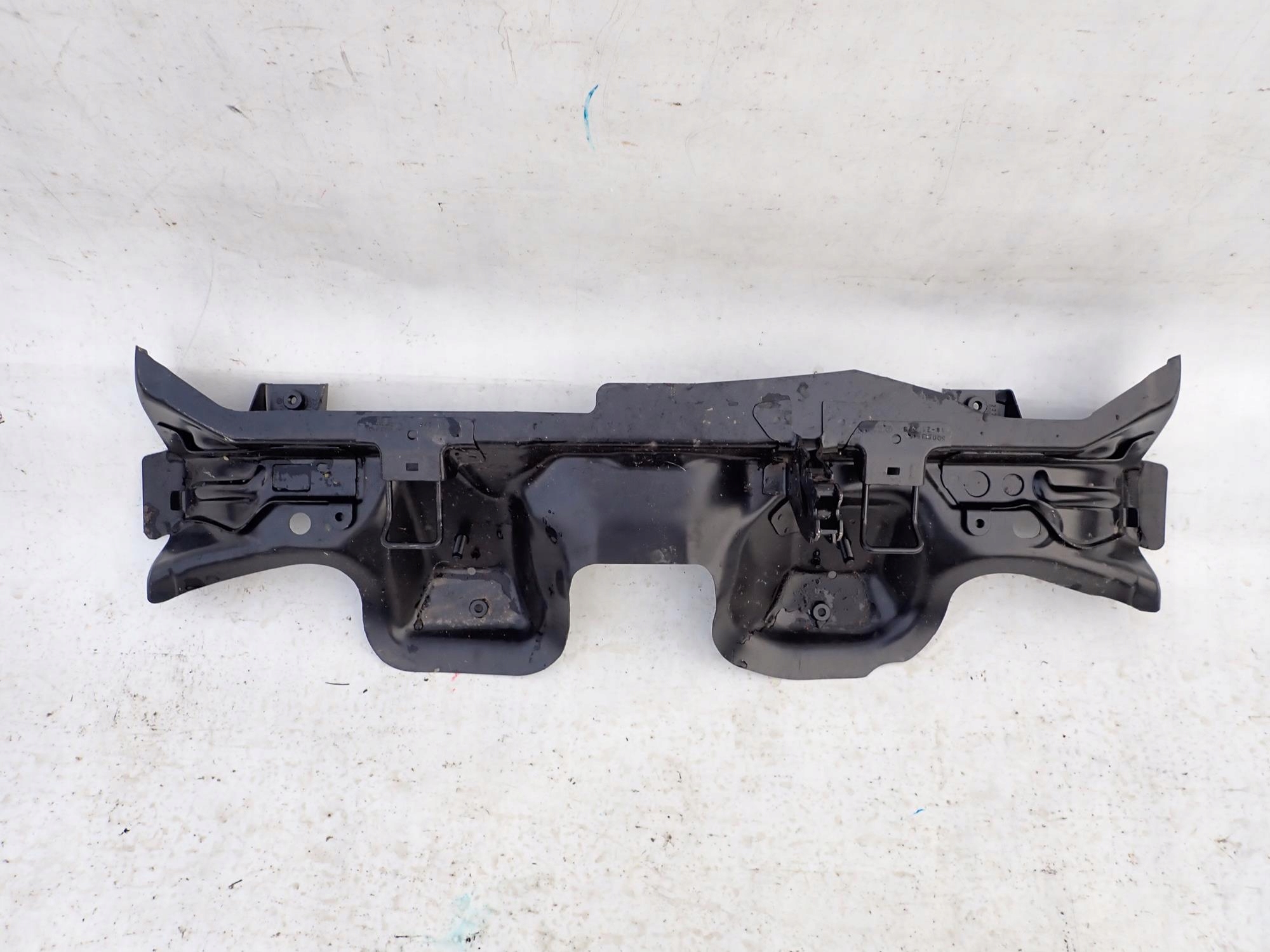 VW JETTA VII 7 18-> BURTA bar, wall rear part