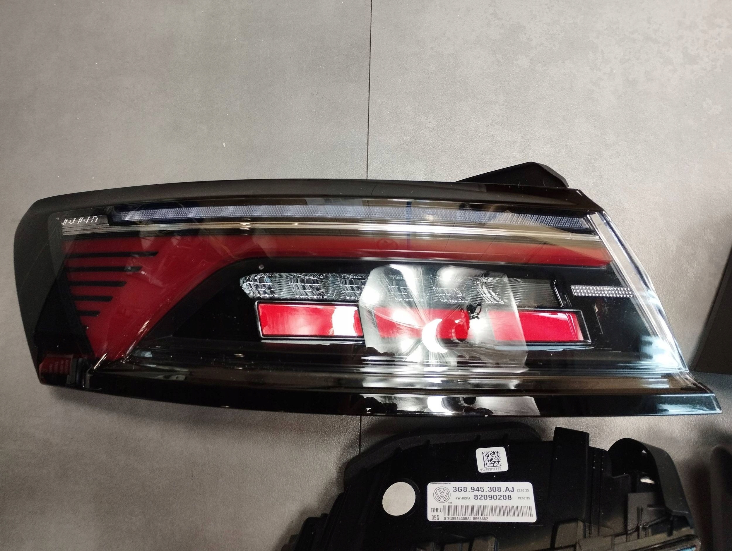 VW Arteon FL R lights rear part LED KOMBI IQ LIGHT