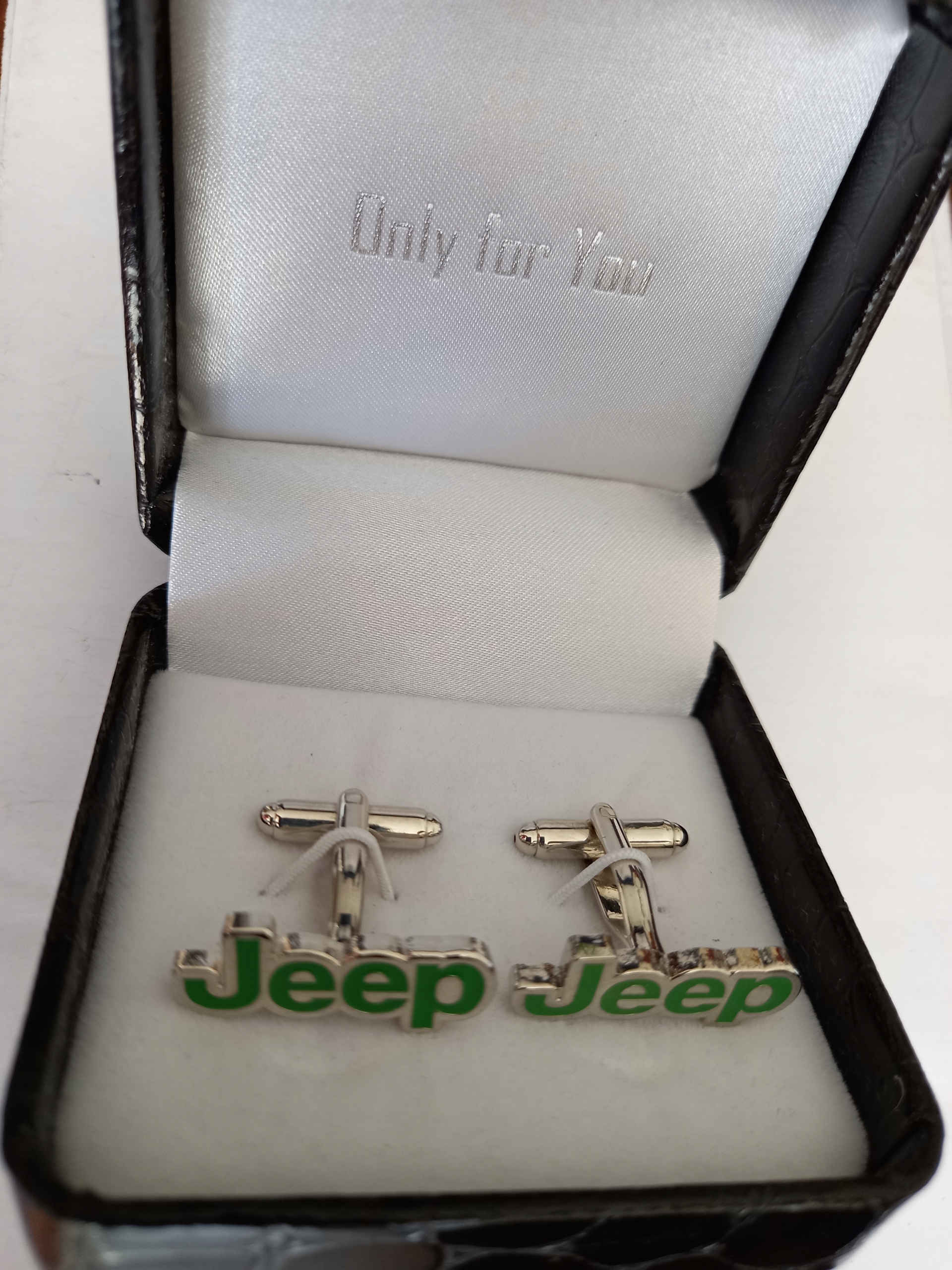 Exkluzivní spony na košili Jeep Exciting