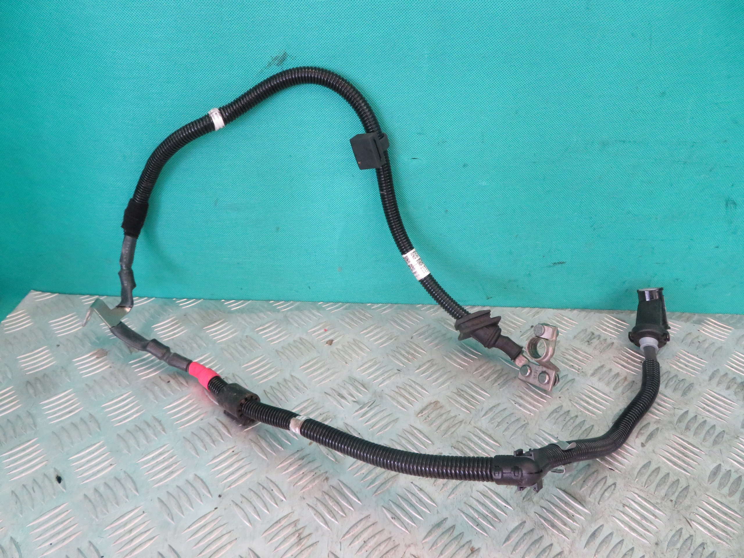 8580059 8 - Масовий провід BMW F40 116d 1.5 D 22R