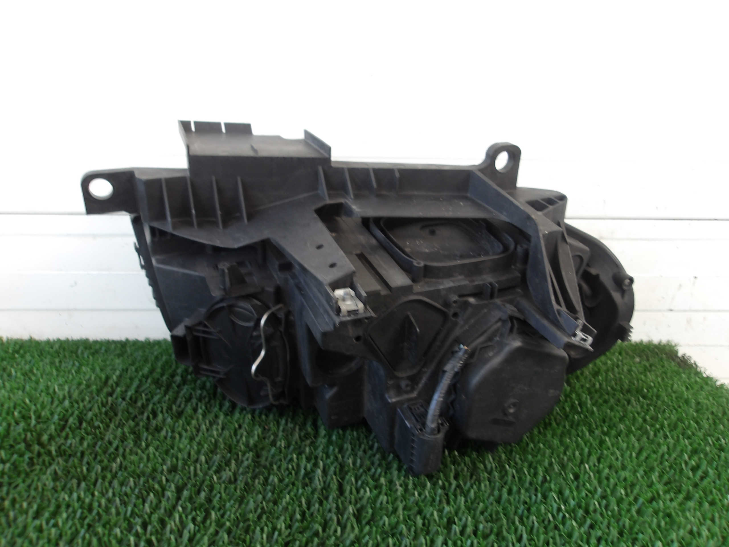 BMW X3 E83 LIFT feu avant gauche 7162189 EU OE
