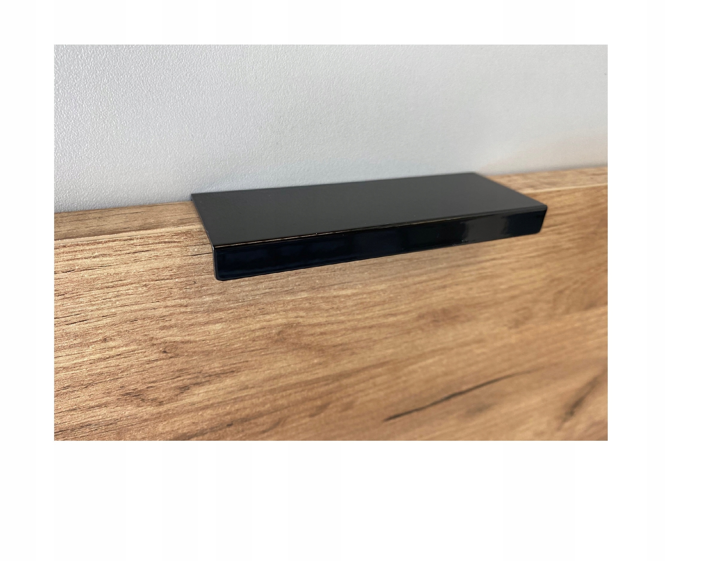 

Uchwyt krawędziowy F9 L-200 czarny połysk typ Vera