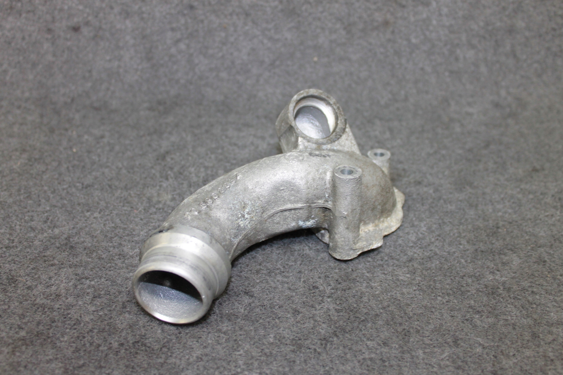 BMW E60 E63 M5 M6 S85B50A V10 5.0i Bride d’eau BLOKU - 7833989
