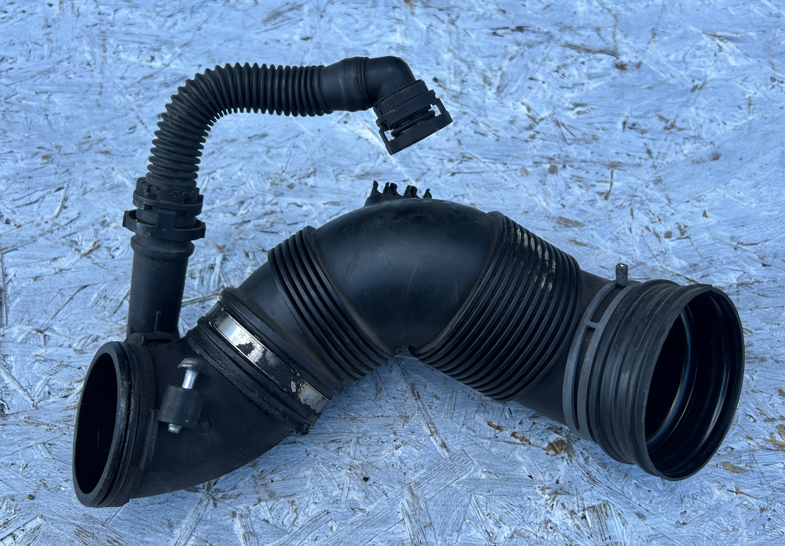 wiring pipe air VW PASSAT B8 2.0 TDI 14- 3Q0129654D