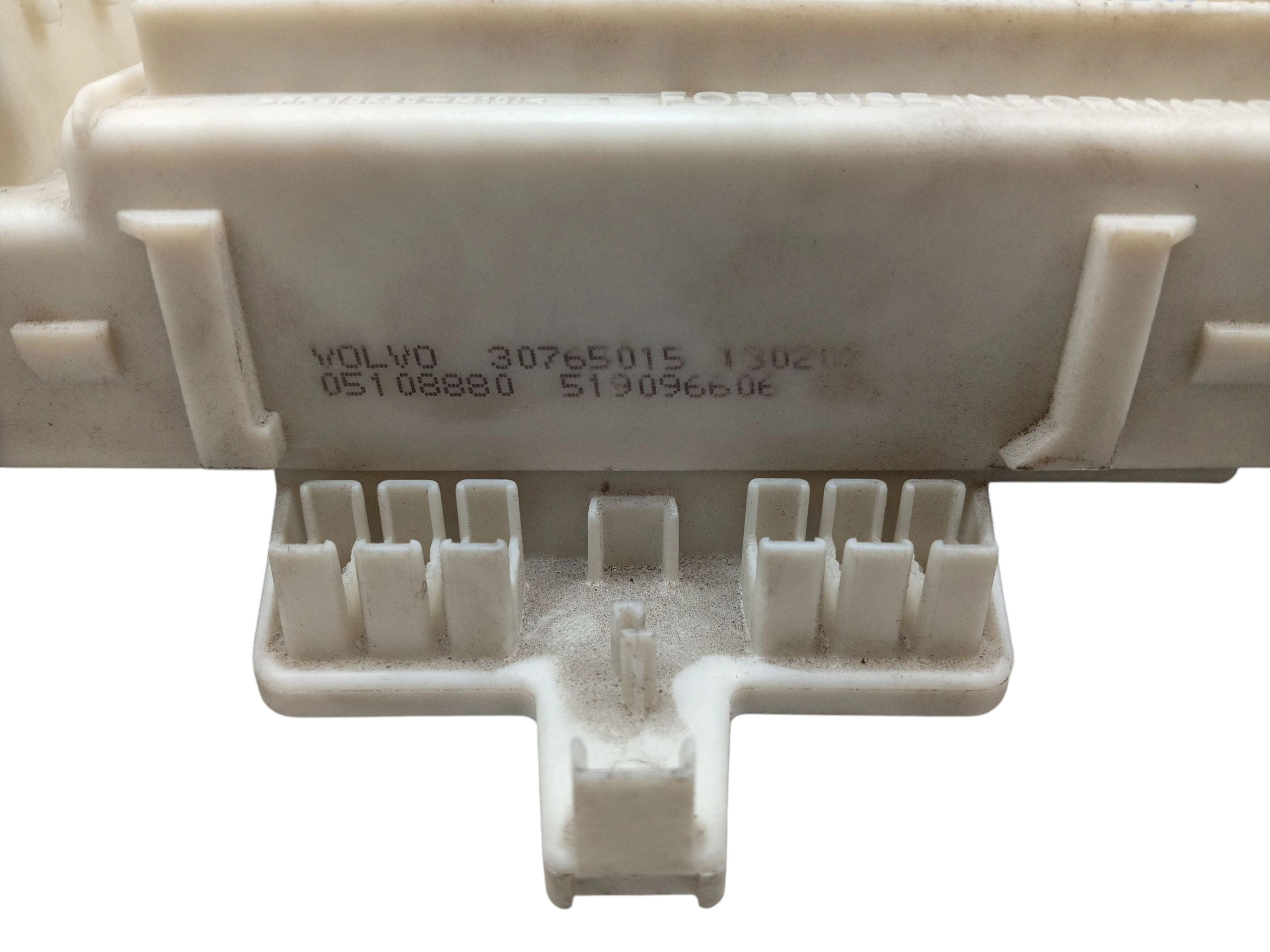 fuse box module BSI VOLVO C30 S40 II V50 30765015