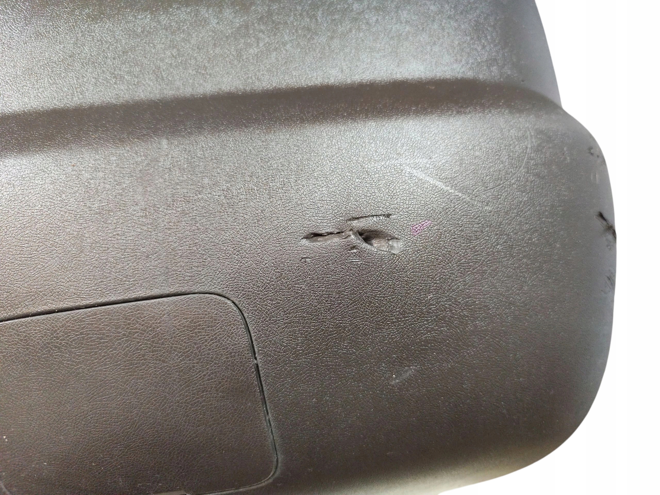 Paraurti posteriore VOLVO XC70 e LIFT (2004–2007) 468-46