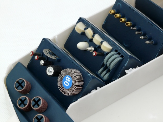 MULTISZLIFIERKA MINI-SZLIFIERKA WIERTARKA FREZARKA Waga urządzenia 1 kg