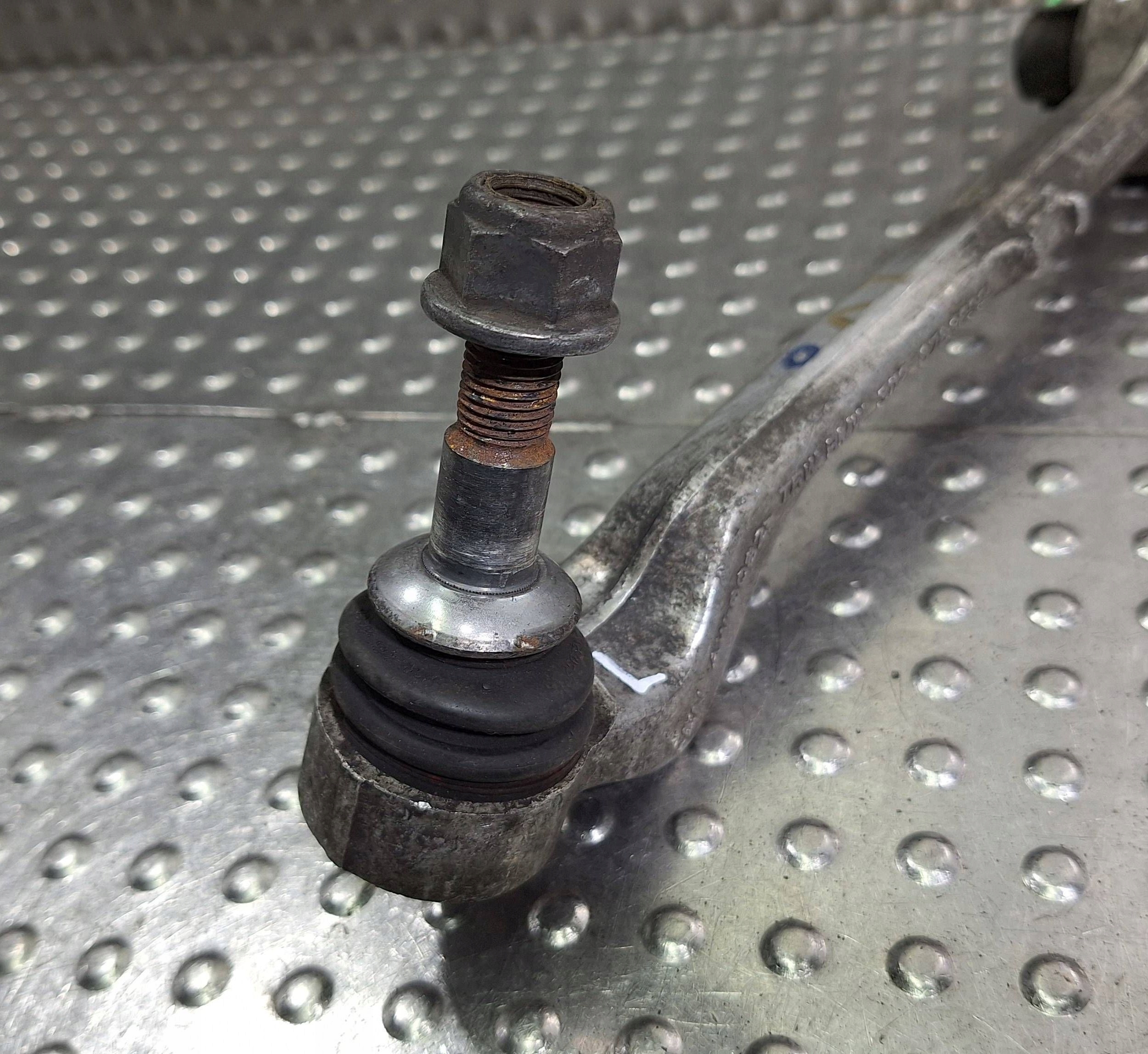 arm left front 6763699 BMW E81 E82 E87 E88 E90 E91 E92 E93