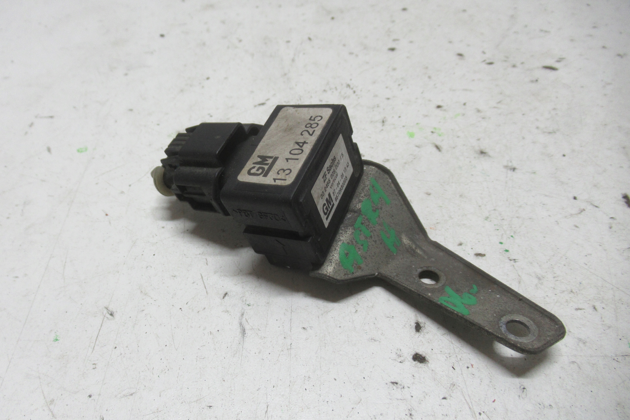 OPEL ASTRA H CABRIO 1.9 CDTI 06R Sensor IDS 13104285