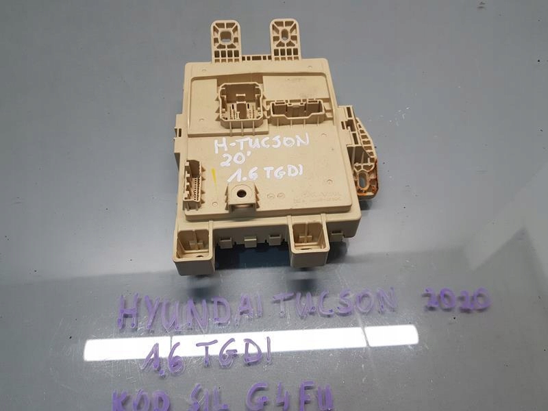 SKRZYNKA BEZPIECZNIKÓW TUCSON IV 1.6 91950-N7220