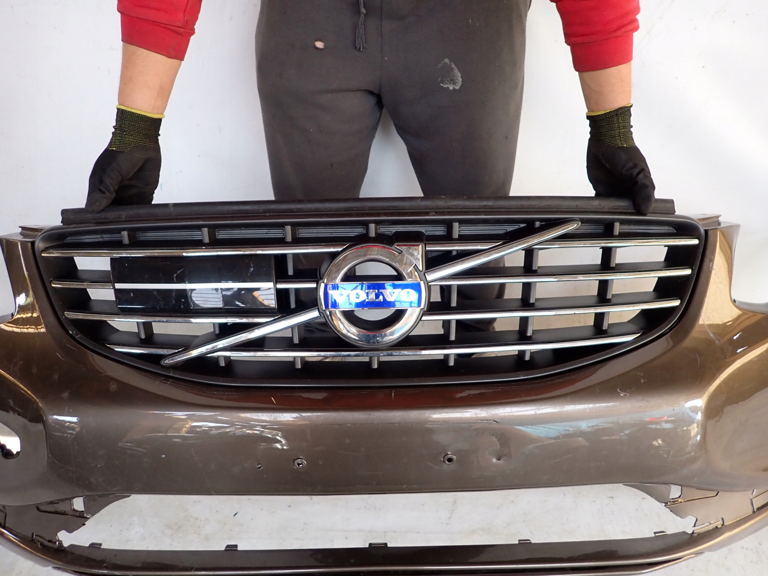 VOLVO XC60 and LIFT 13-17 bumper front front SPR PDC