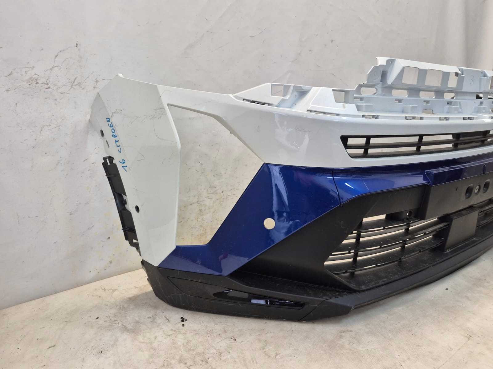 RENAULT CAPTUR II 2 LIFT 24- bumper front front PDC