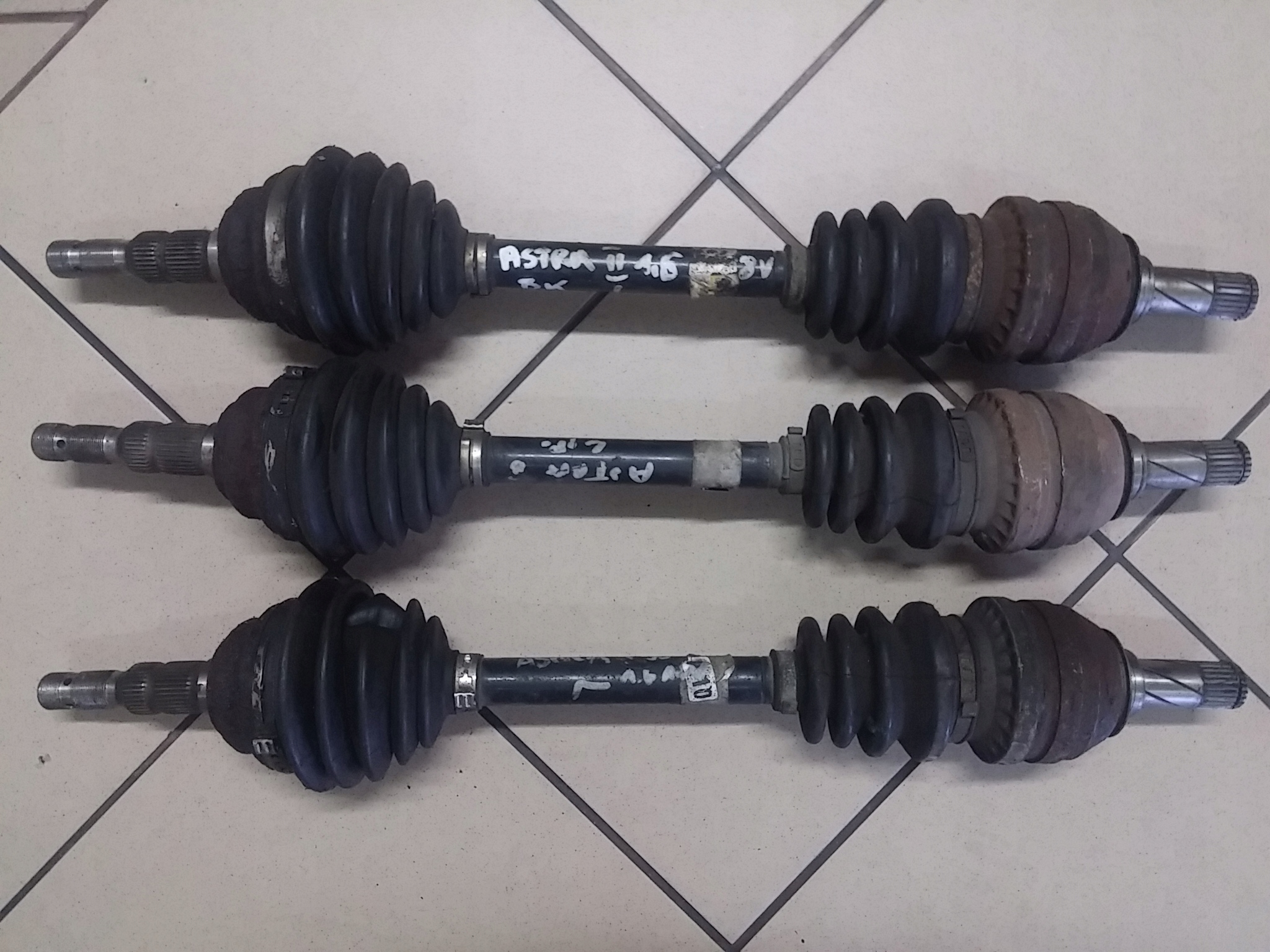 OPEL ASTRA 2 II G 98-09 1,6 PÓŁOŚ LEWA KOMPLETNA