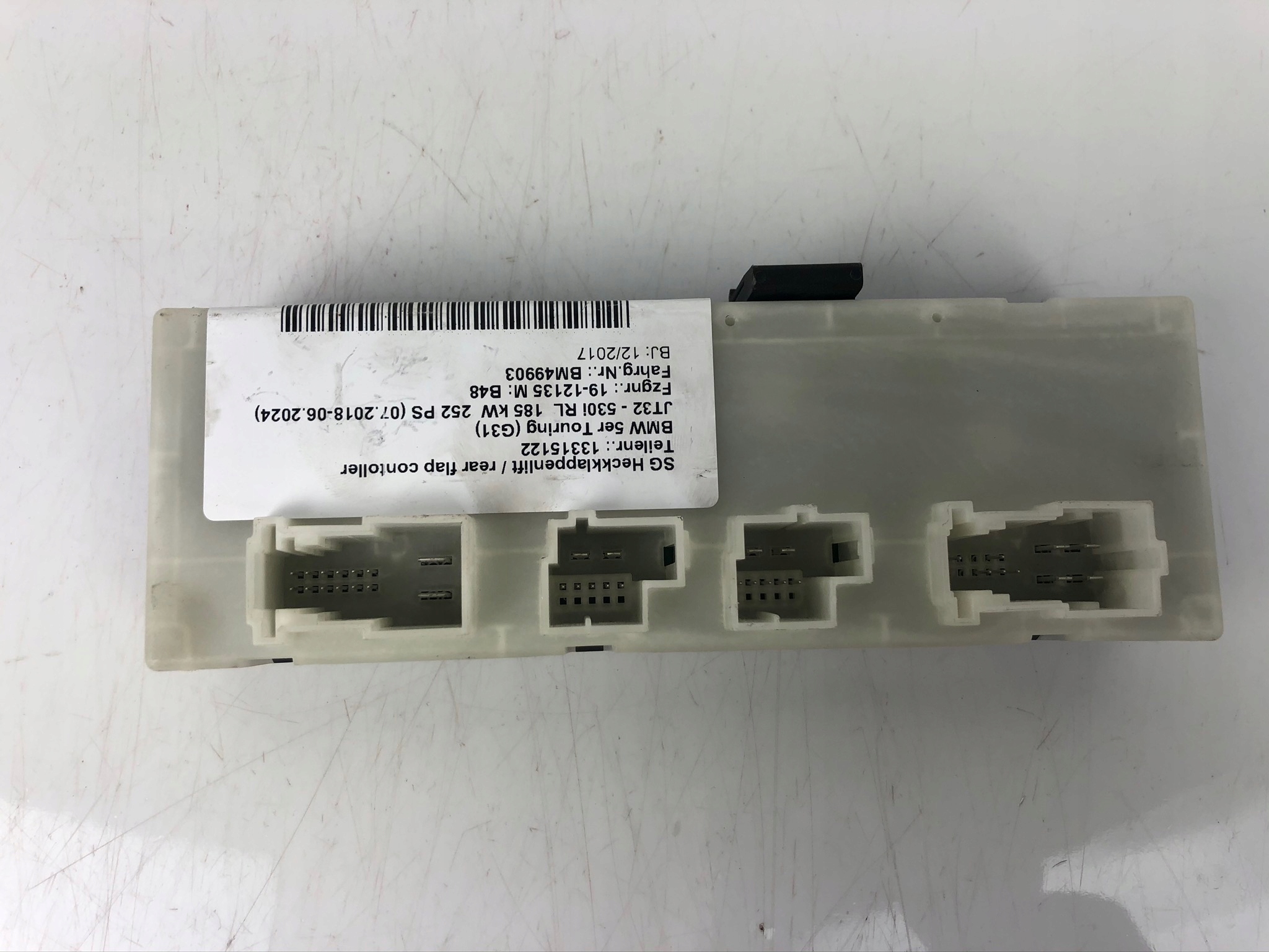 module control unit bonnet PDC BMW 5 G31 8497835
