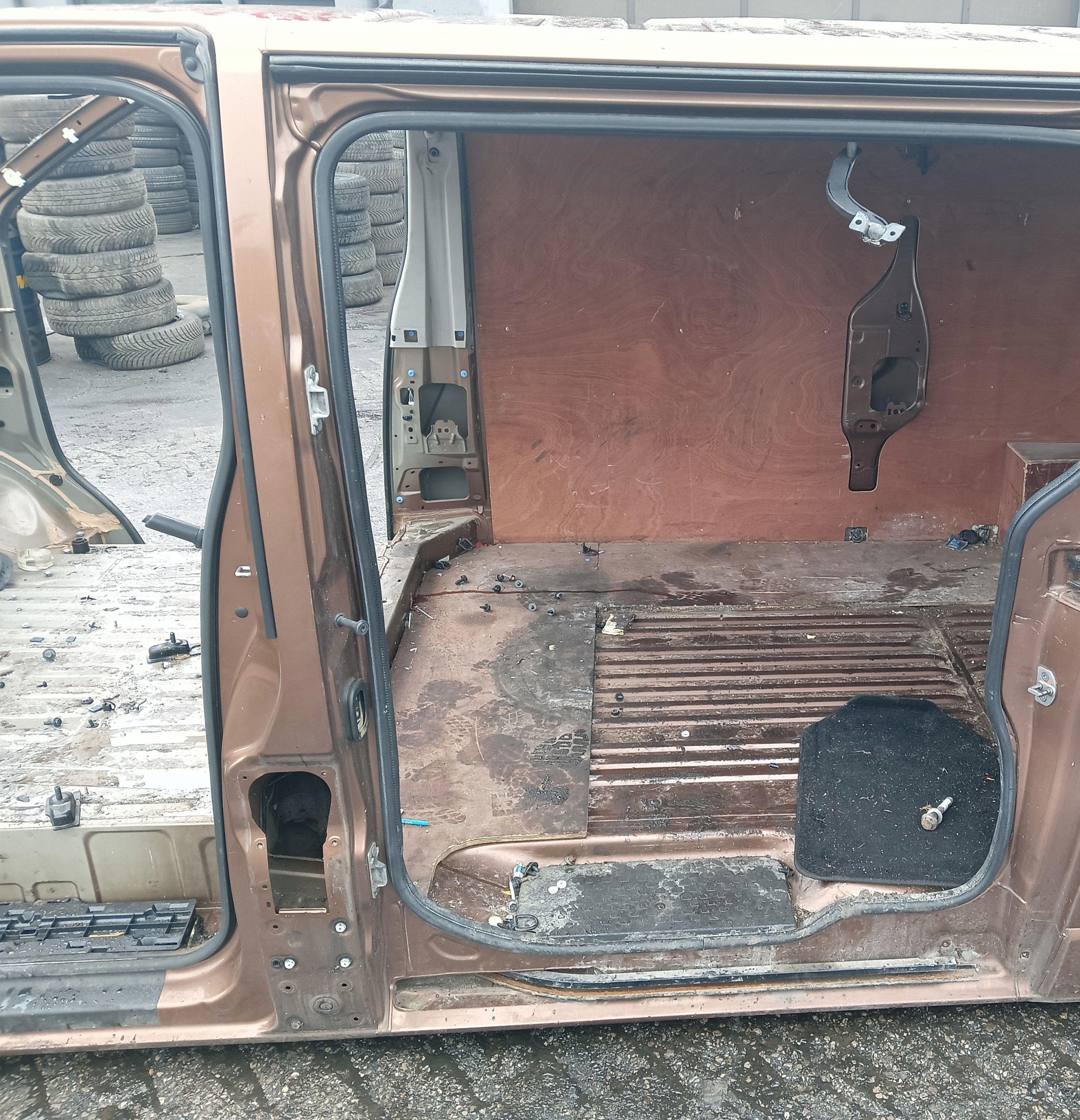 threshold left pillar central OPEL VIVARO B TRAFIC III TALENTO KOD LAKIERU L41R