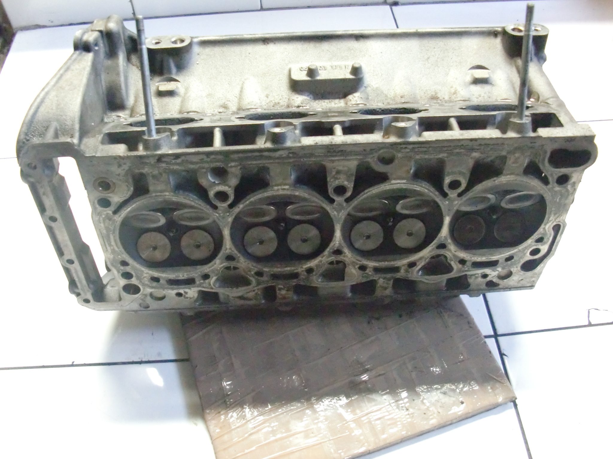 AUDI A4 B8 2.0TFSI CDN TESTATA Motore 06H103373K