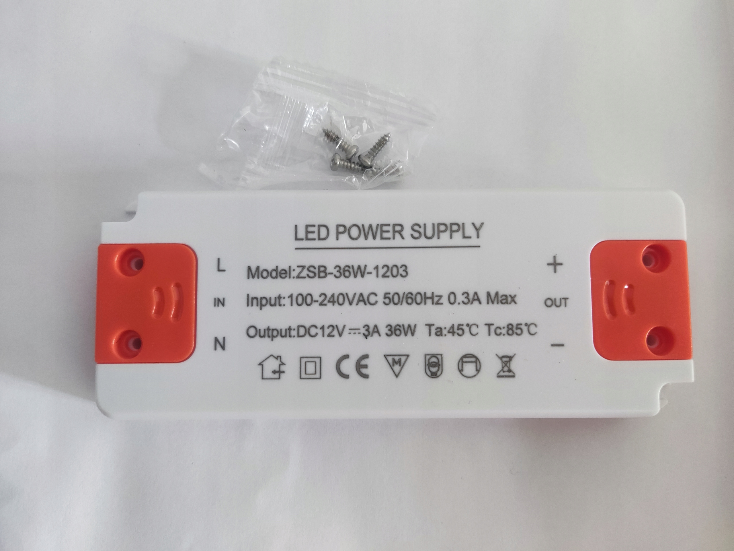 Zasilacz do LED slim płaski 36W 3A 12V DC meblowy EAN (GTIN) 711379945488