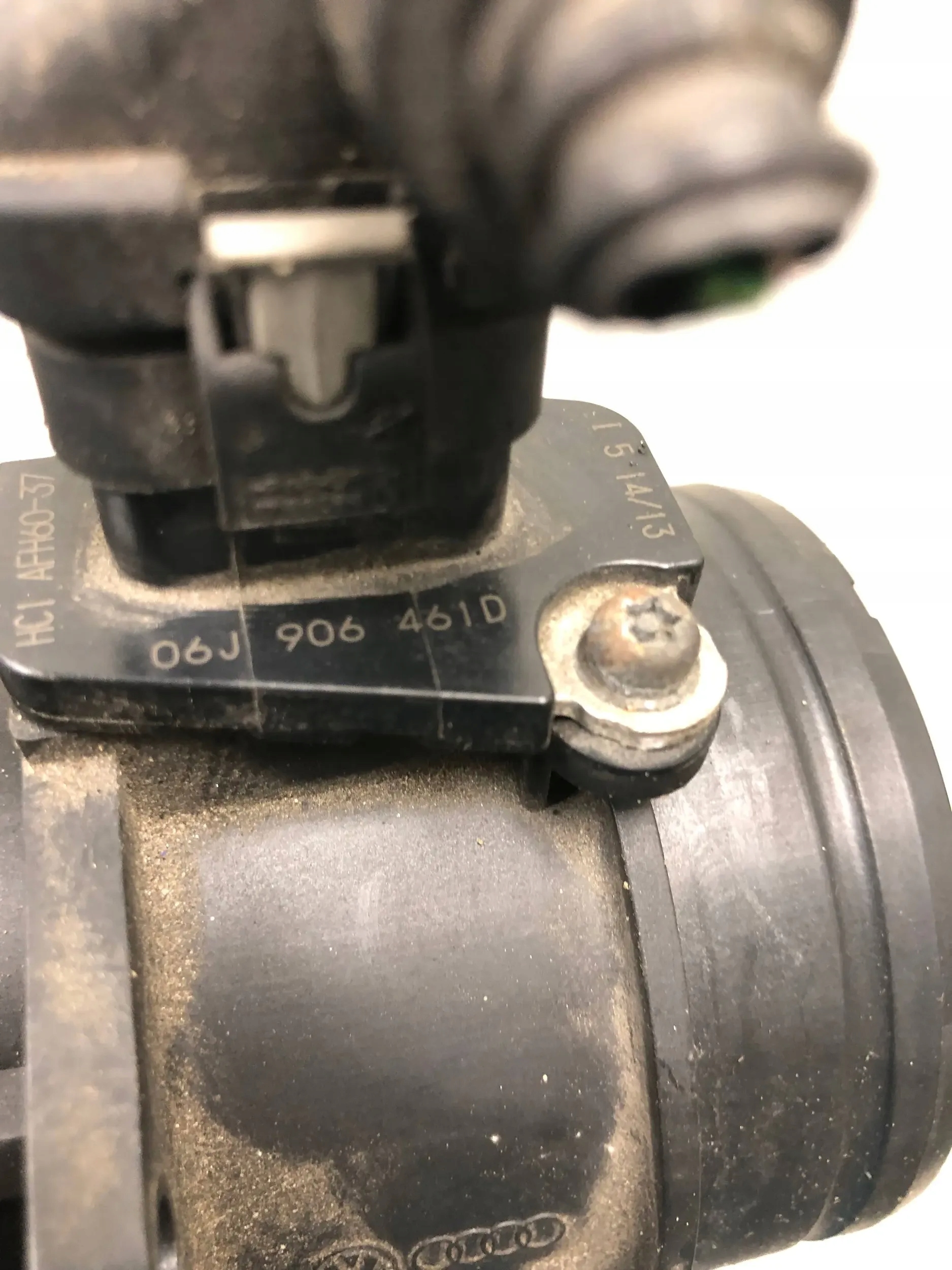 flow meter VW PASSAT B7 06J906461D