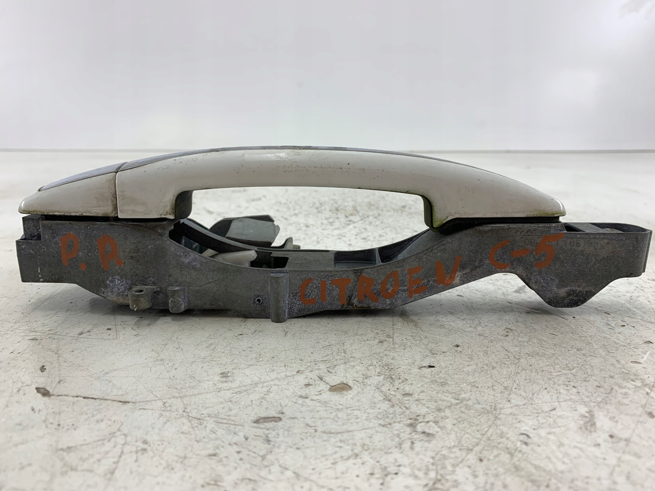 CITROEN C5 III handle exterior right front BIALA