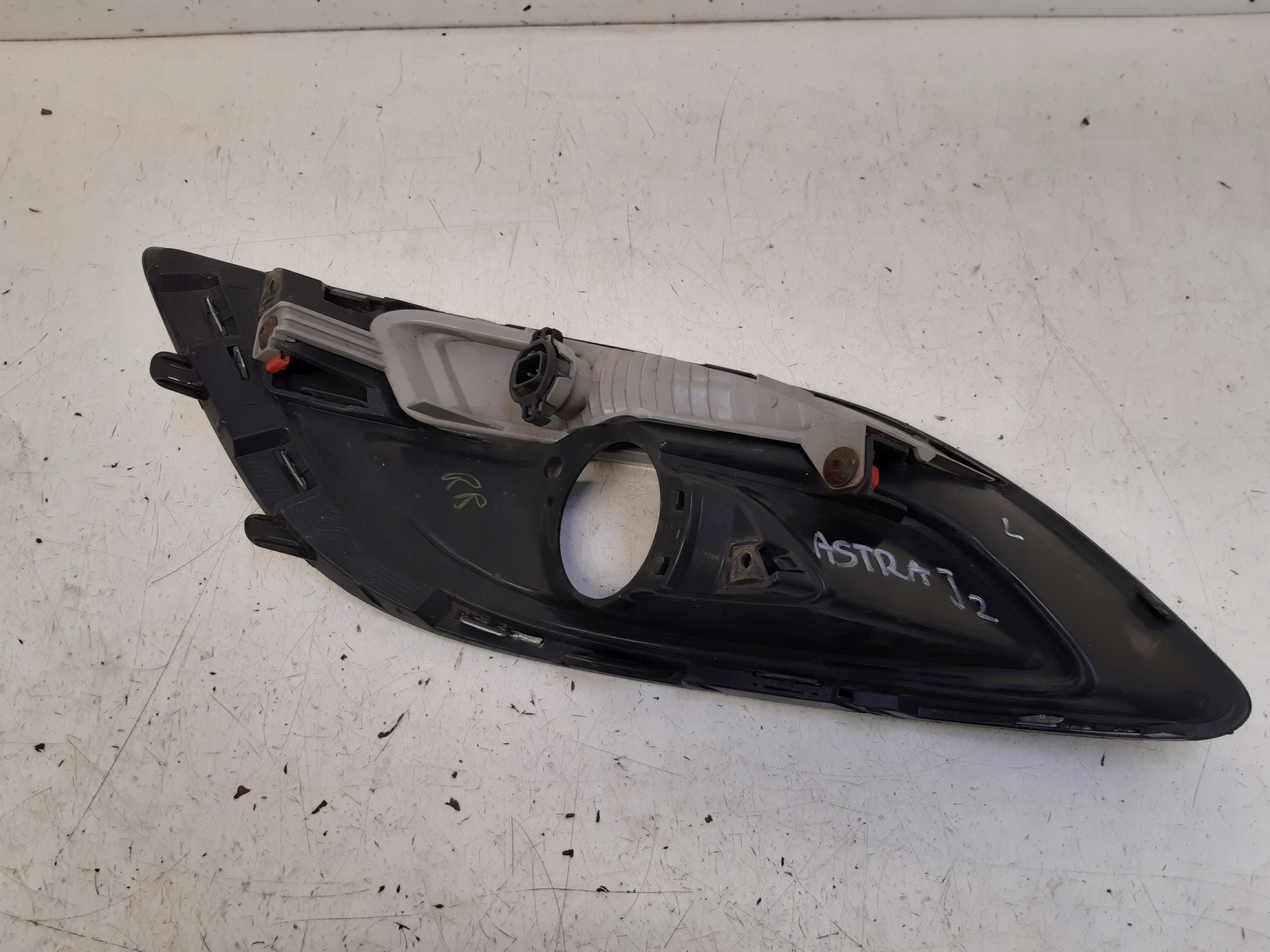 indicator grid left 13367142 Opel Astra J