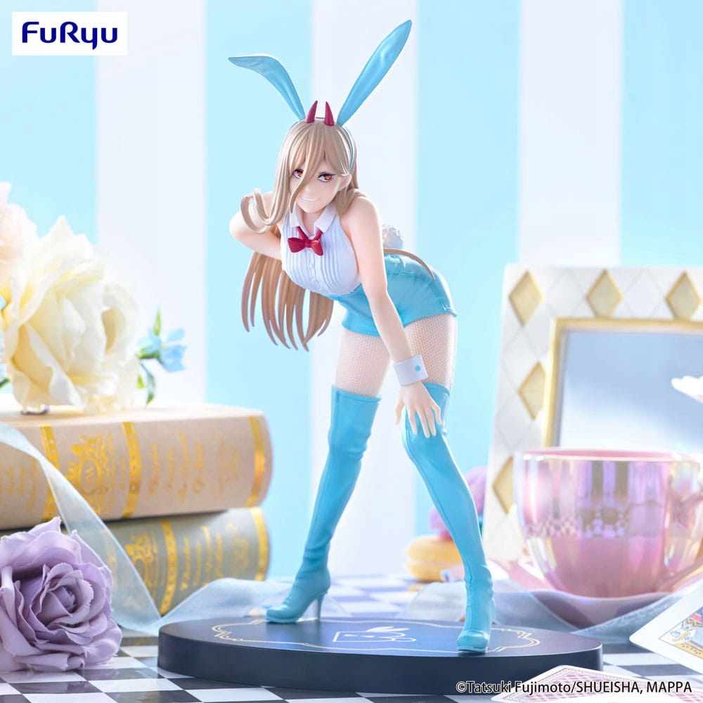 Furyu BiCute Bunnies Power světle modrá barevná figurka muž s motorovou pilou