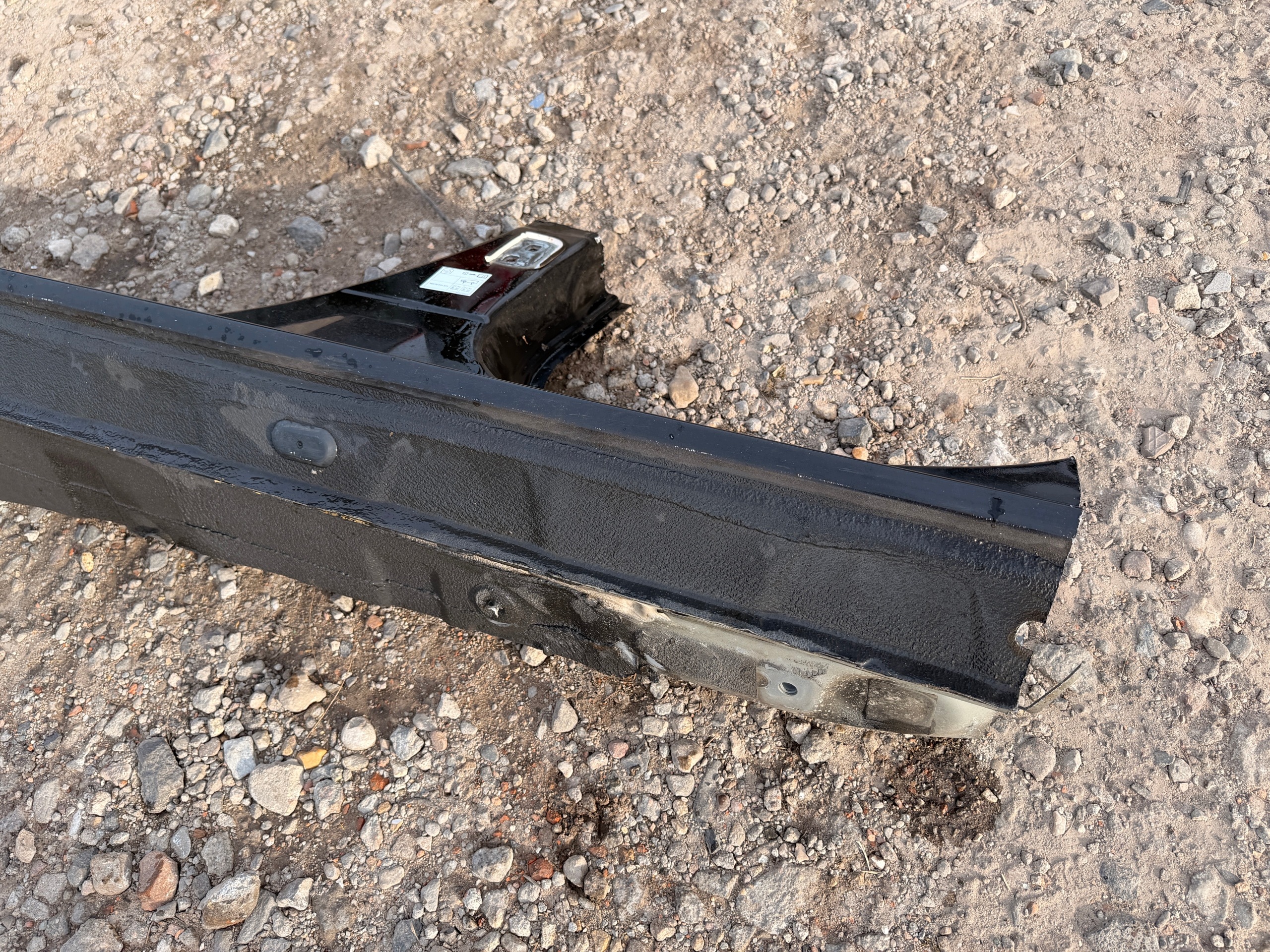Dacia Spring pillar central threshold bok left