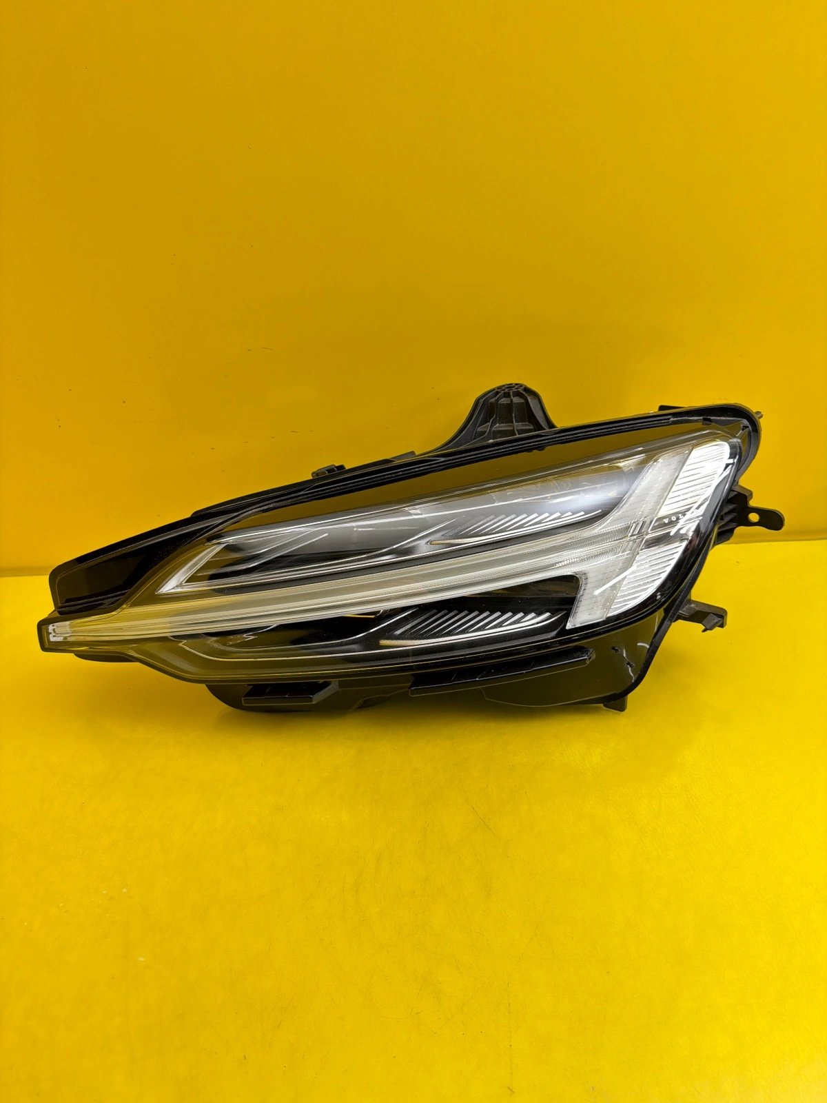 feu gauche Volvo S60 V60 Mid Led 32228815