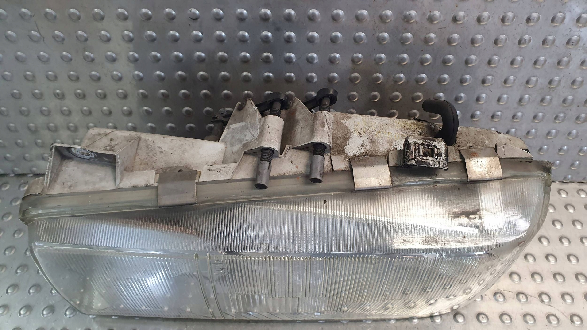 světlo předek levá AUDI 90 B2 COUPE 84