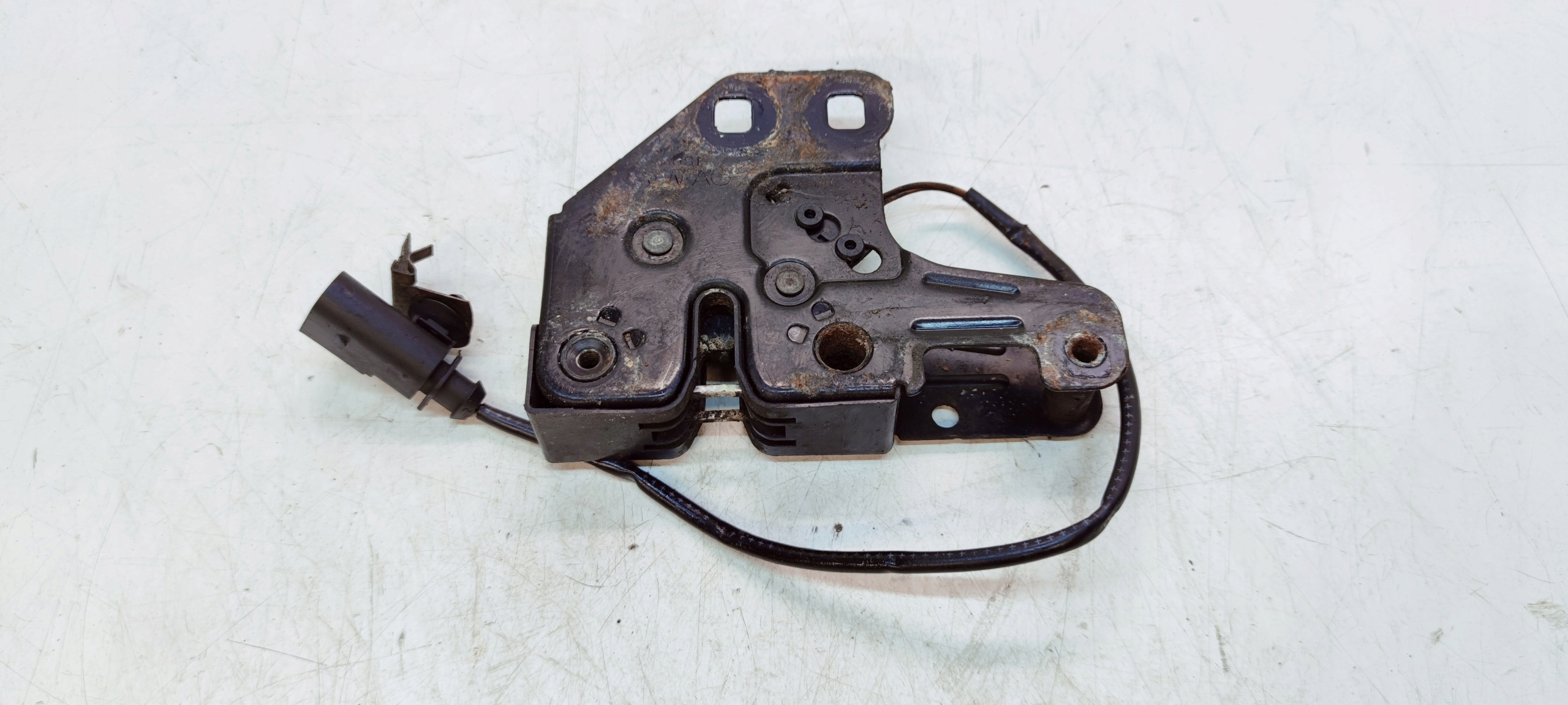 bonnet latch lock RYGIEL AUDI A4 B7 8E0823509C