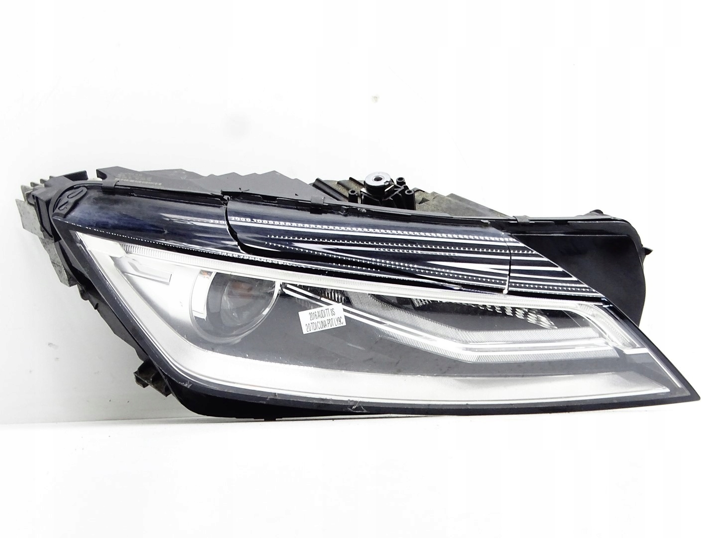 REFLEKTOR light right front right XENON LED AUDI TT 8S 8S0941006D