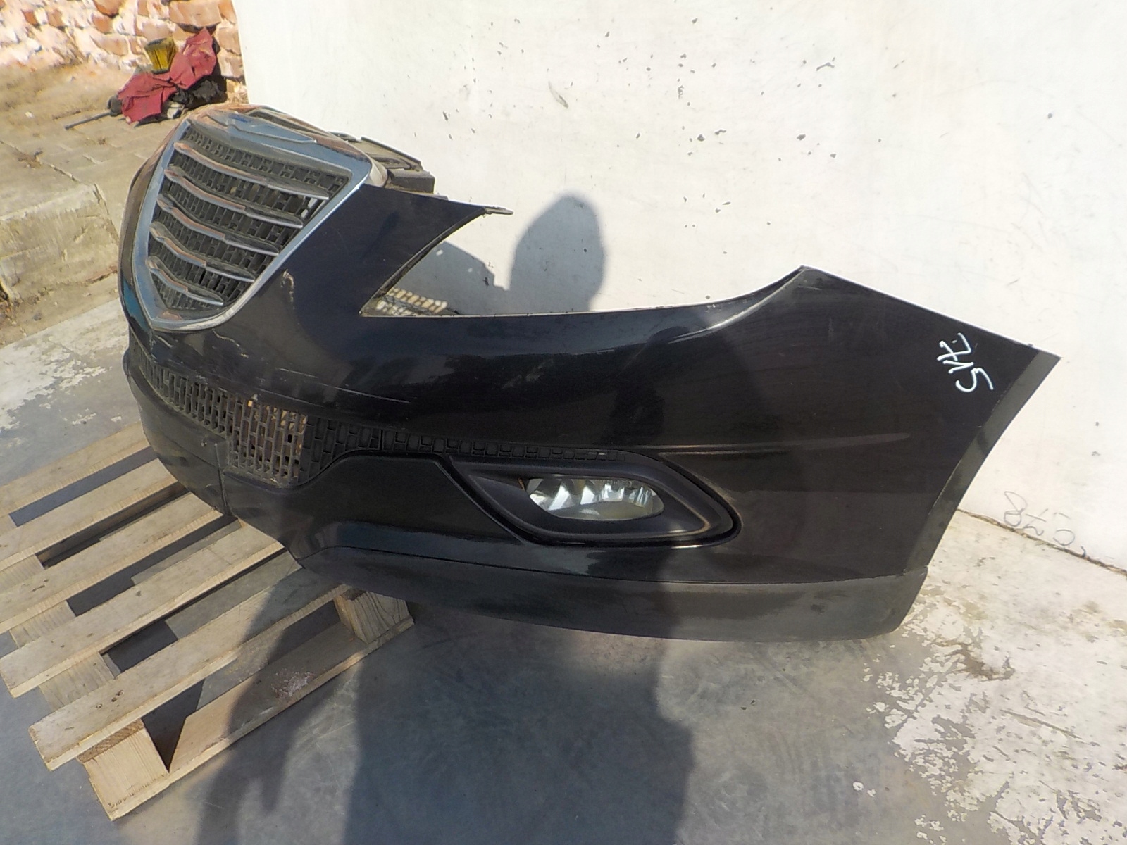 715 CHRYSLER LANCIA DELTA III 08-13 bumper front front