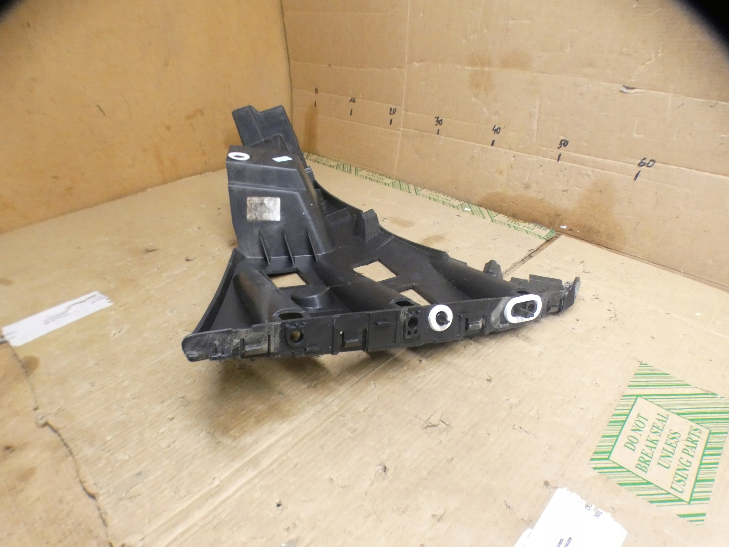 bumper bracket left rear part rear console DS 4 II 21