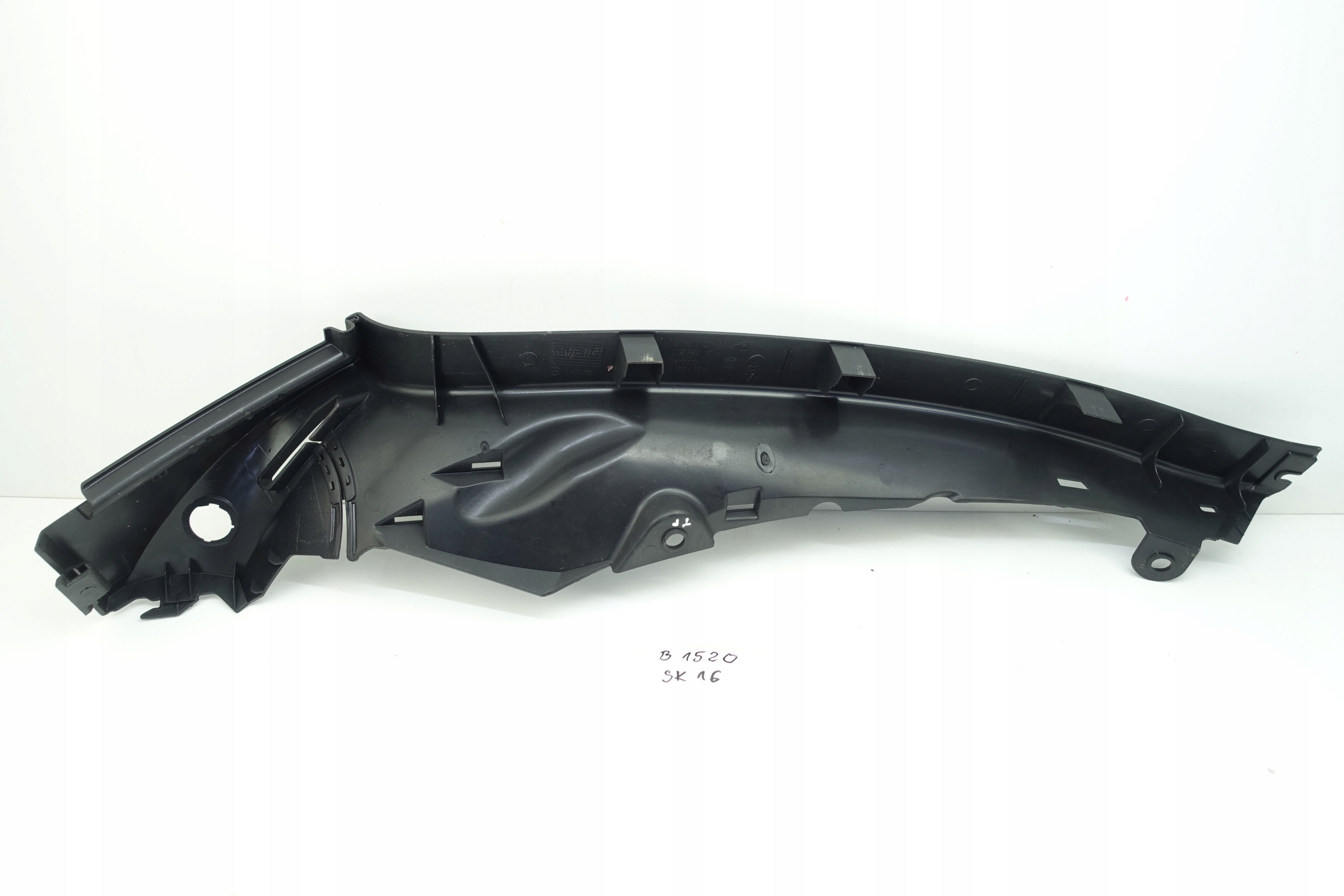 Blende Abdeckung KANAPY rechts heck BMW 7 E65 E66 7004478