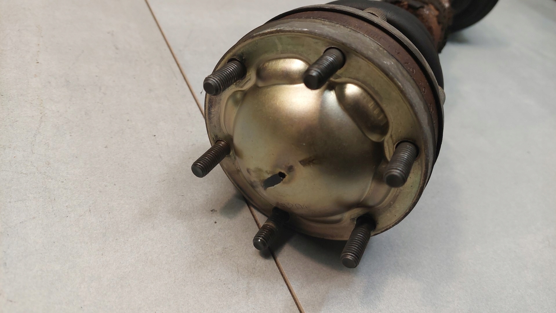 semi-axis left short. ALFA ROMEO 147 1.6