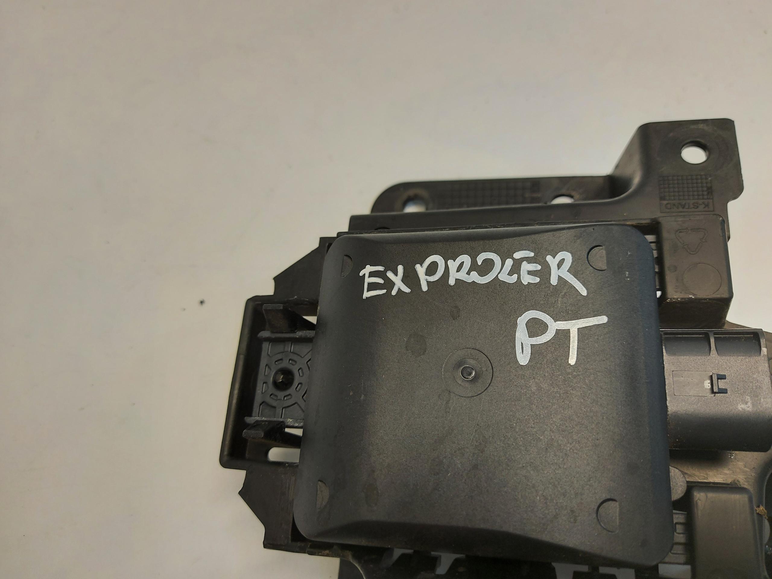 Ford Explorer VII R2KB Sensor MARTWEGO POLA RADAR rechts 2Q0907686H