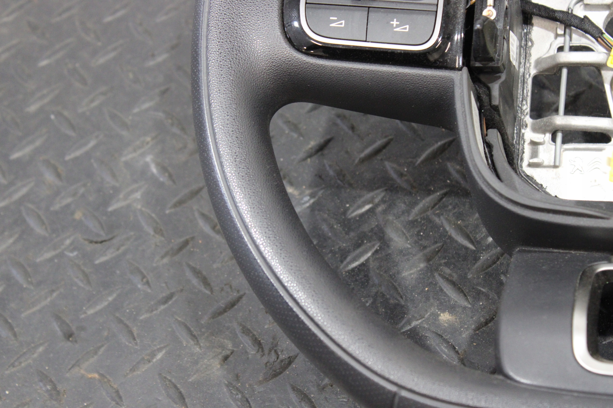 lenkrad MULTIFUNKCYJNA CITROEN C3 III 3