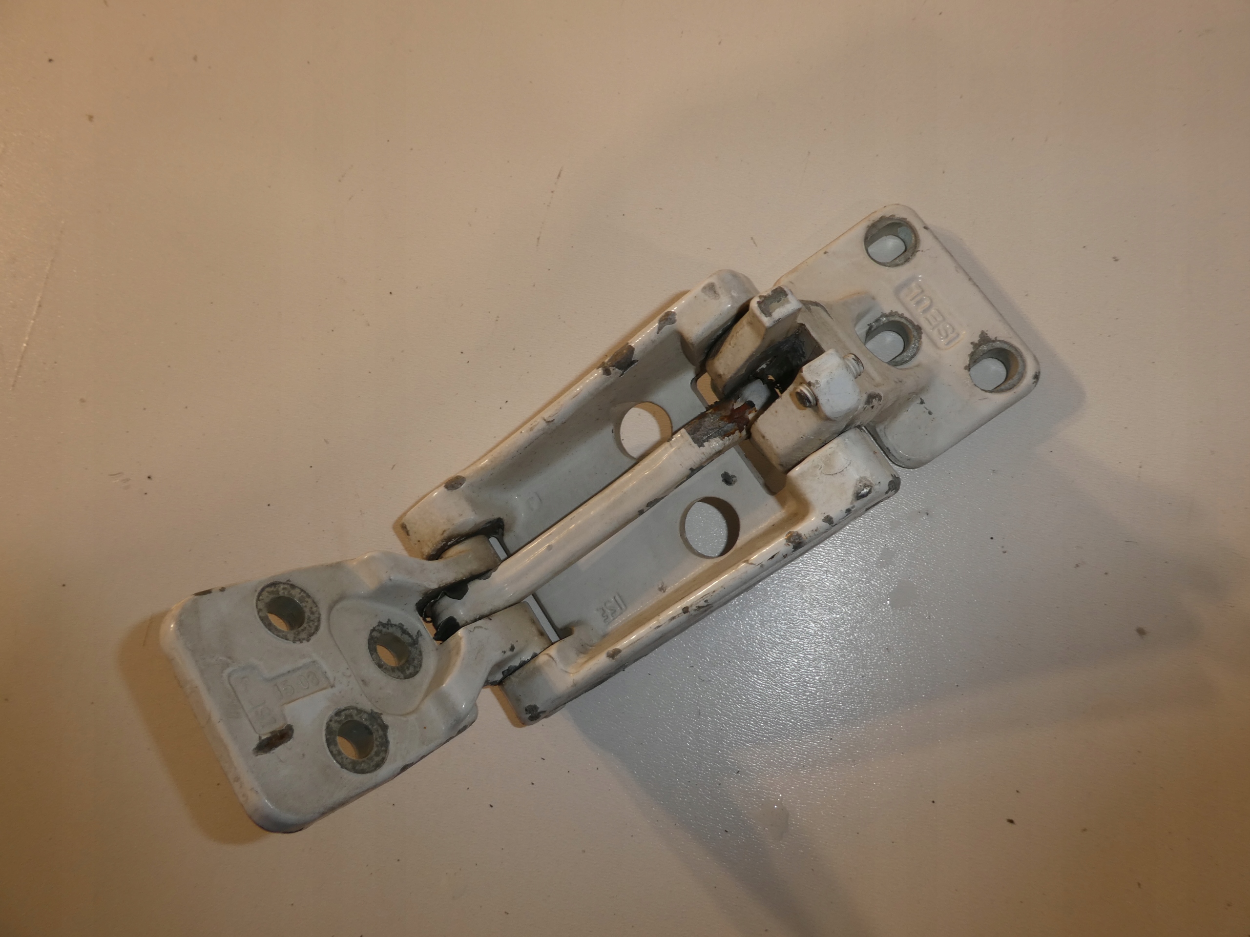 hinge door SPRINTER 906 A9067406237