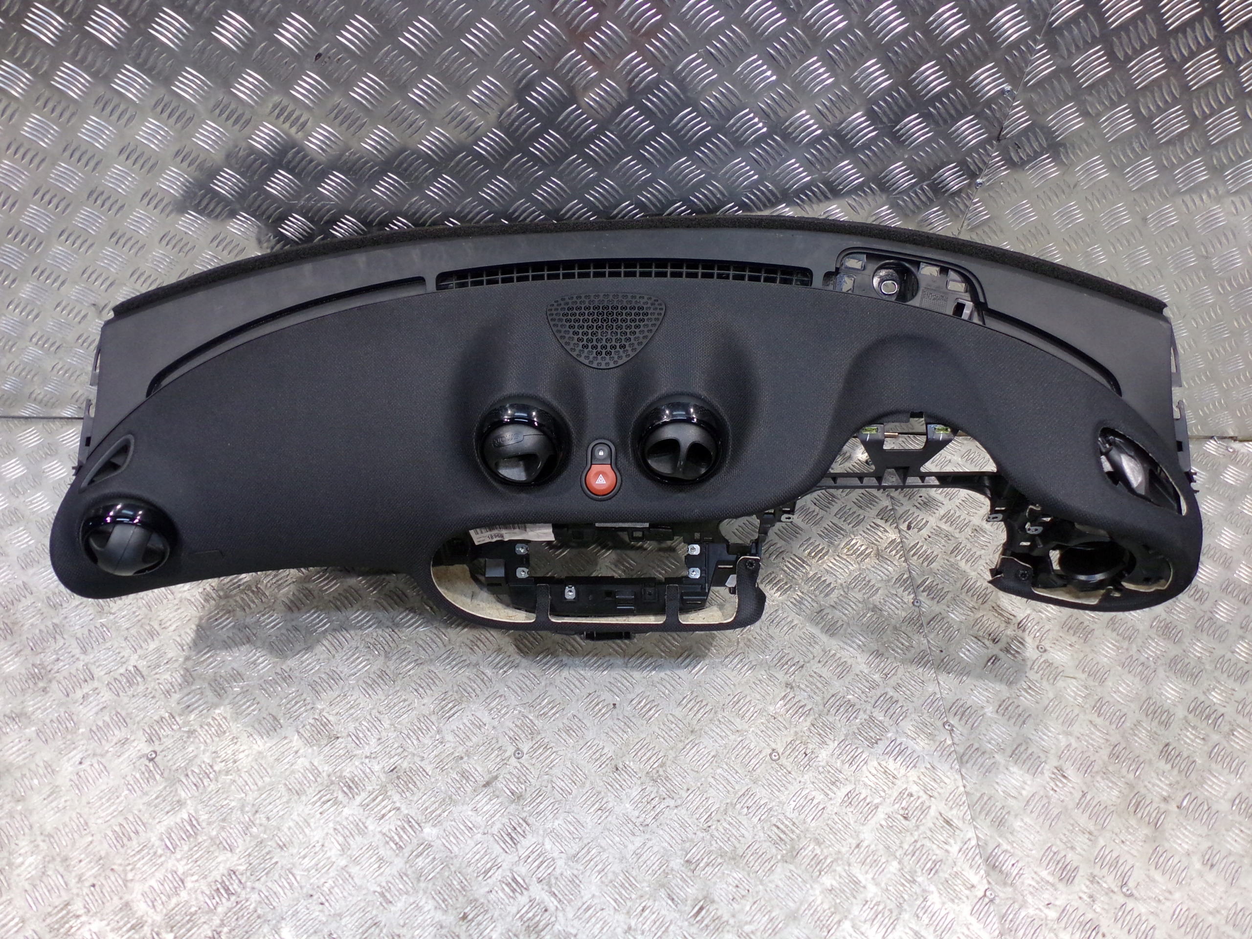 SMART FORFOUR 453 KONSOLA DESKA ROZDZIELCZA KOKPIT Typ samochodu Samochody osobowe