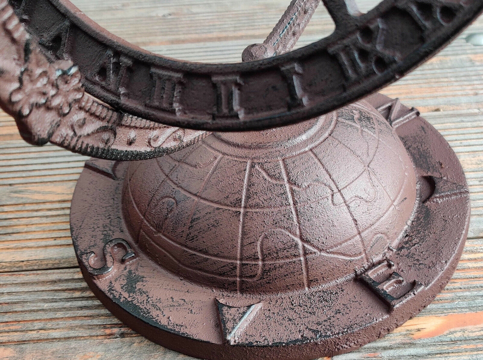 Zegar Słoneczny żeliwny na krótkiej nodze Kod producenta Esschert