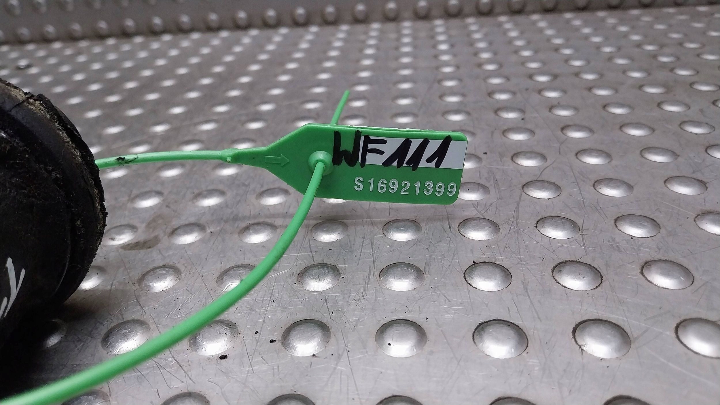 arm right front 98AG-3042-AK FORD FOCUS MK1