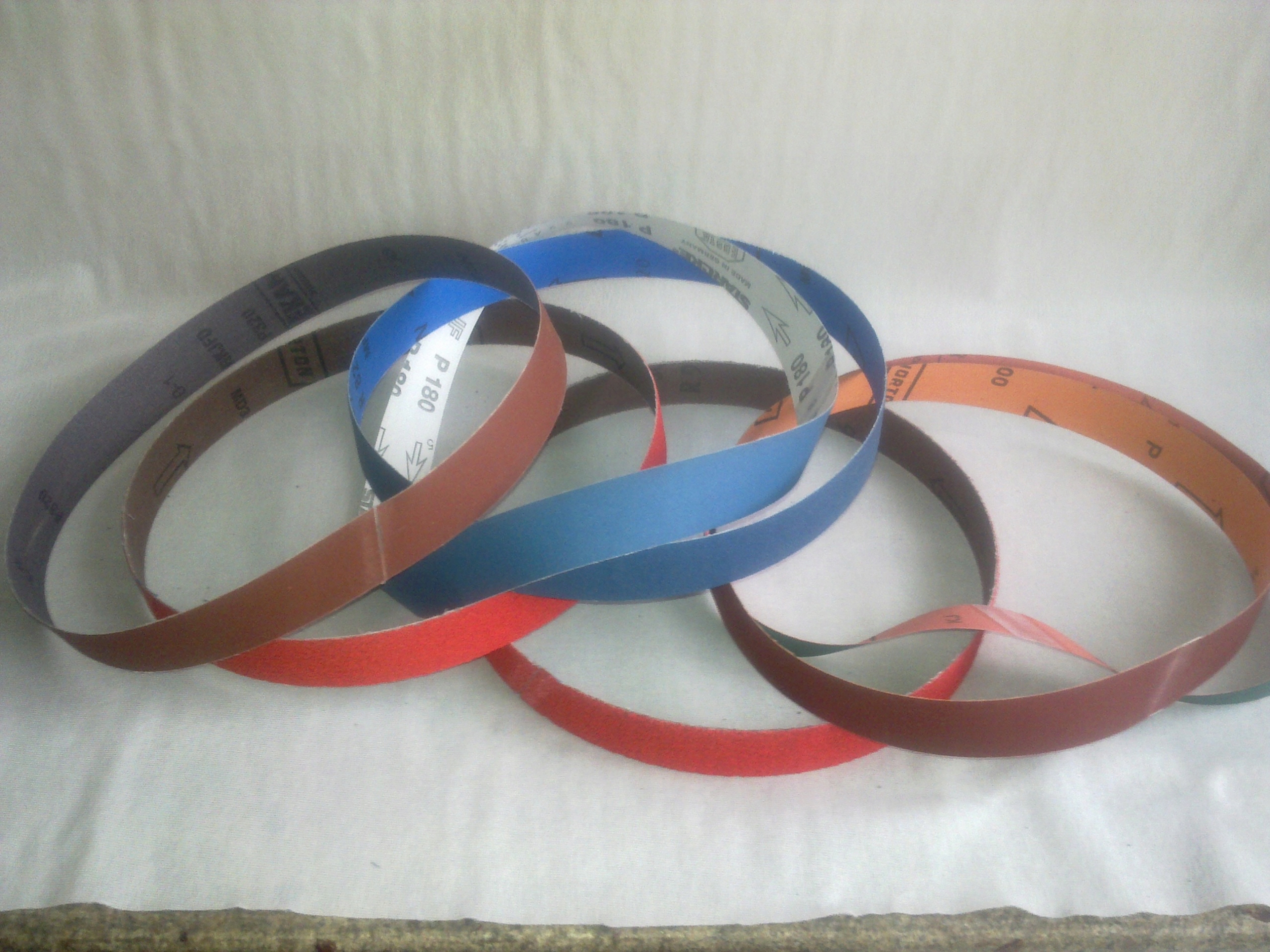 

Pas ścierny bezkońcowy Cyrkon 25 x 762 różne