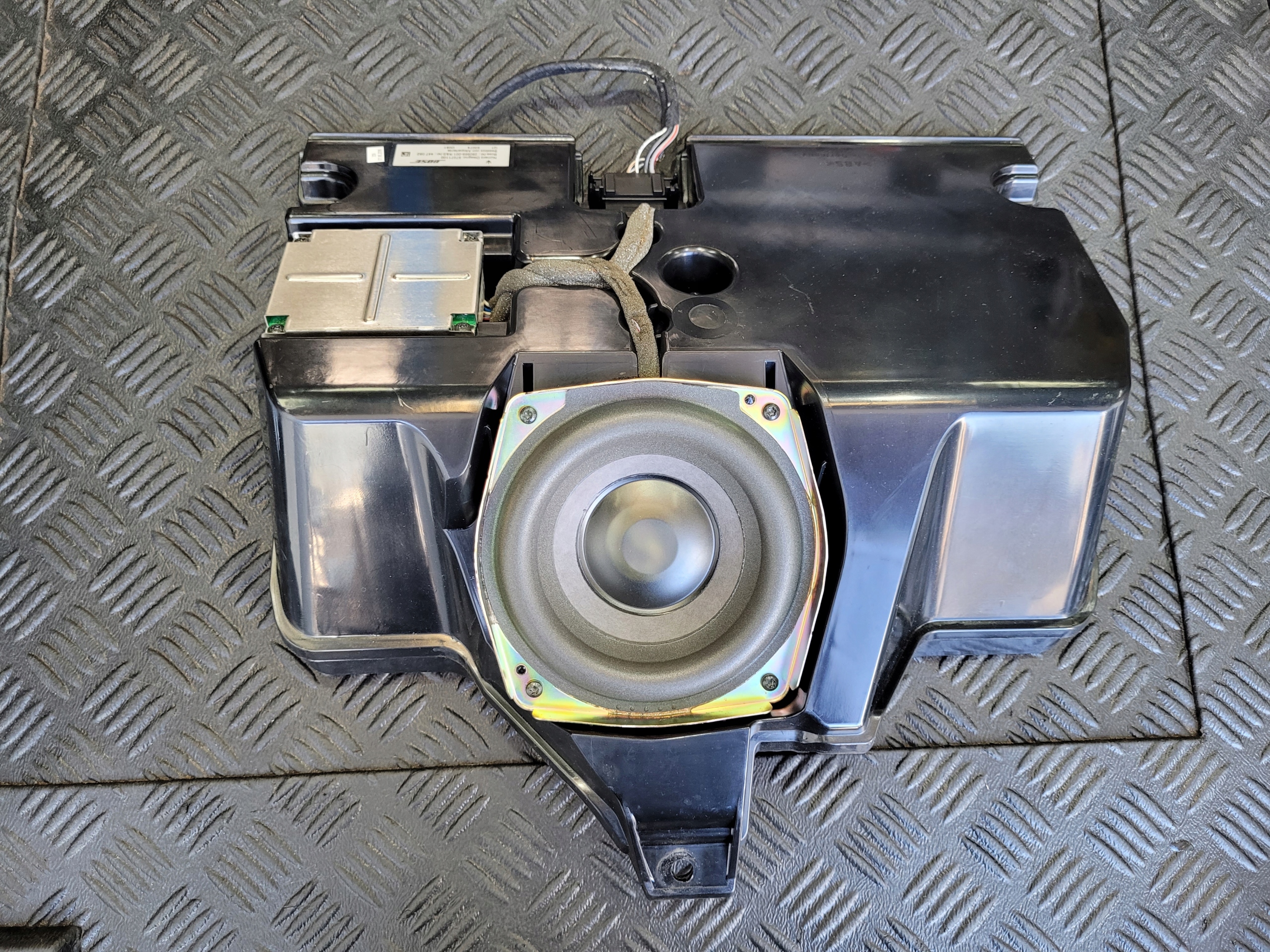 GLOSNIK BOSE SUBOOFER 67071100 MASERATI QUATTROPORTE V