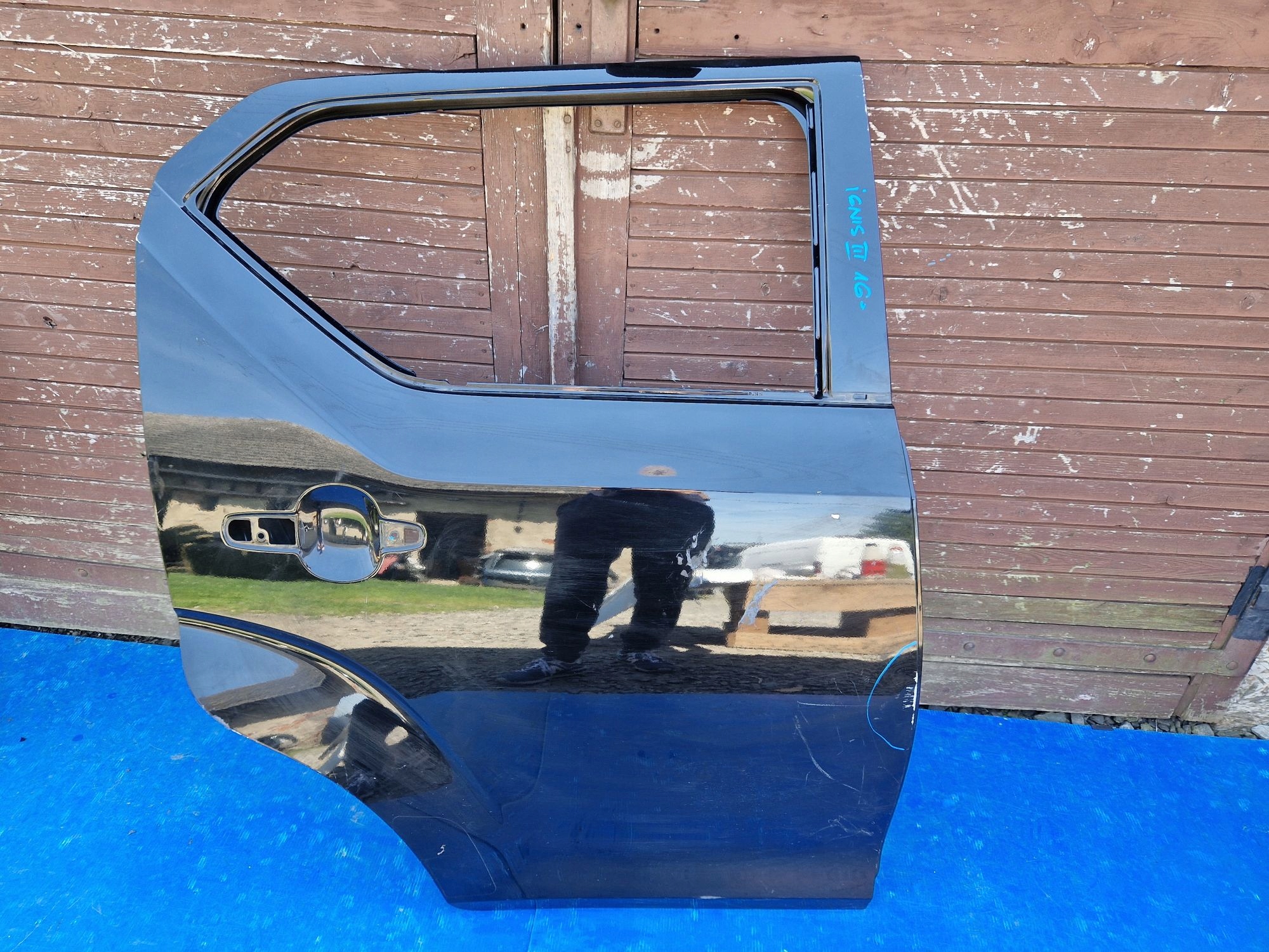 door right rear. SUZUKI IGNIS III 2016R->